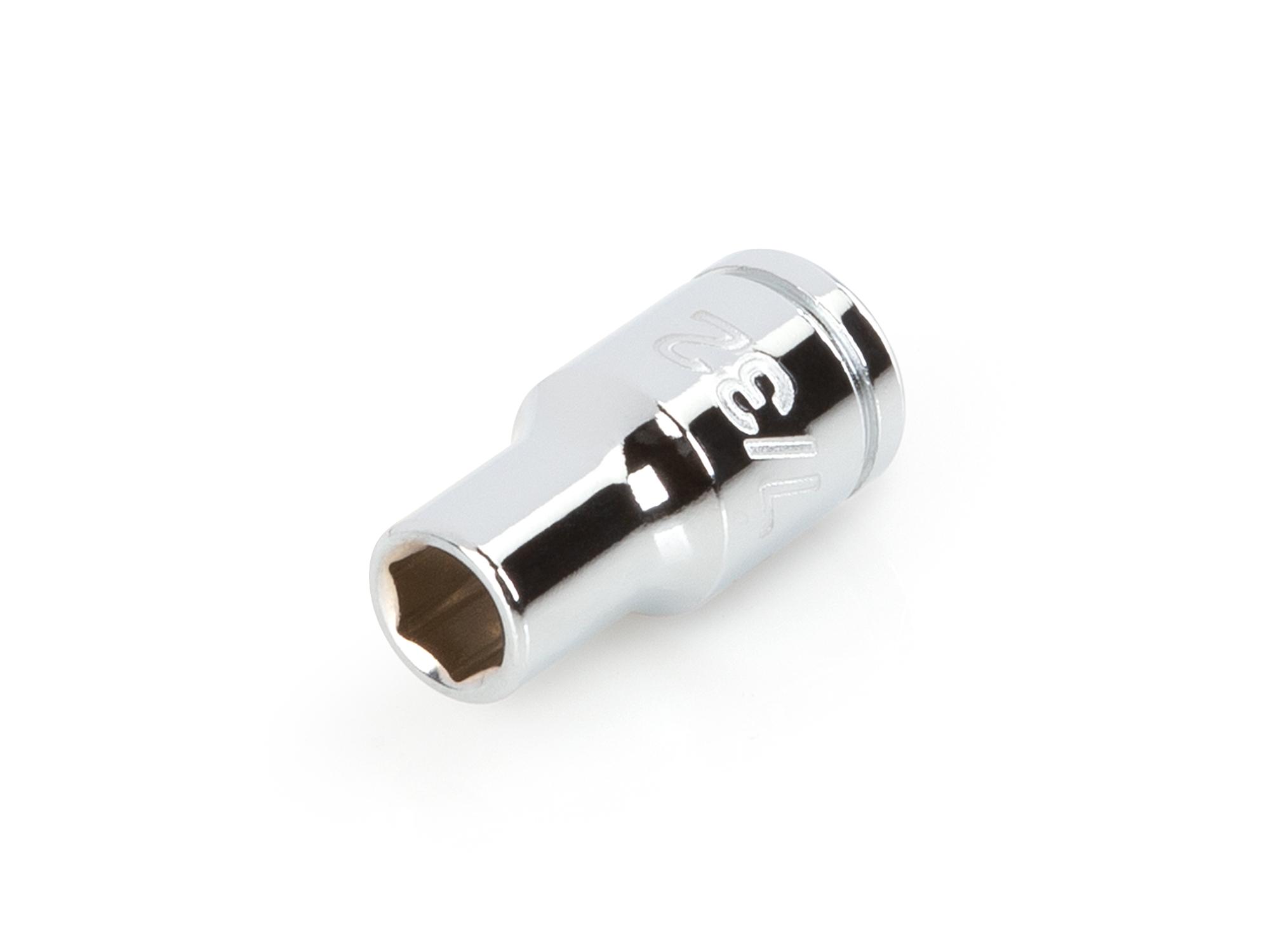 Front-right angle view of Tekton hand drive 6-point socket. Item #SHD02005