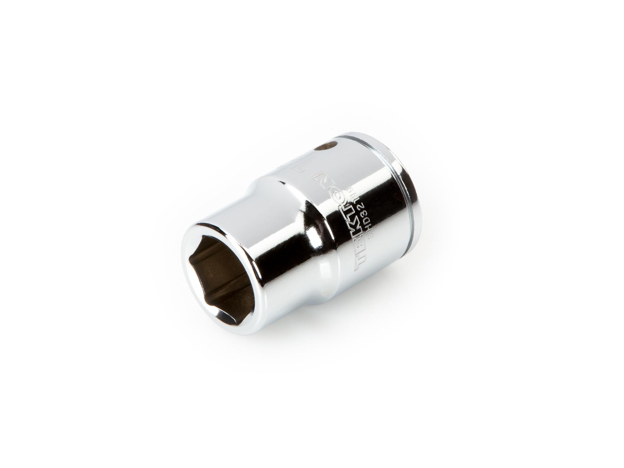 Front-right angle view of Tekton hand drive 6-point socket. Item #SHD32119