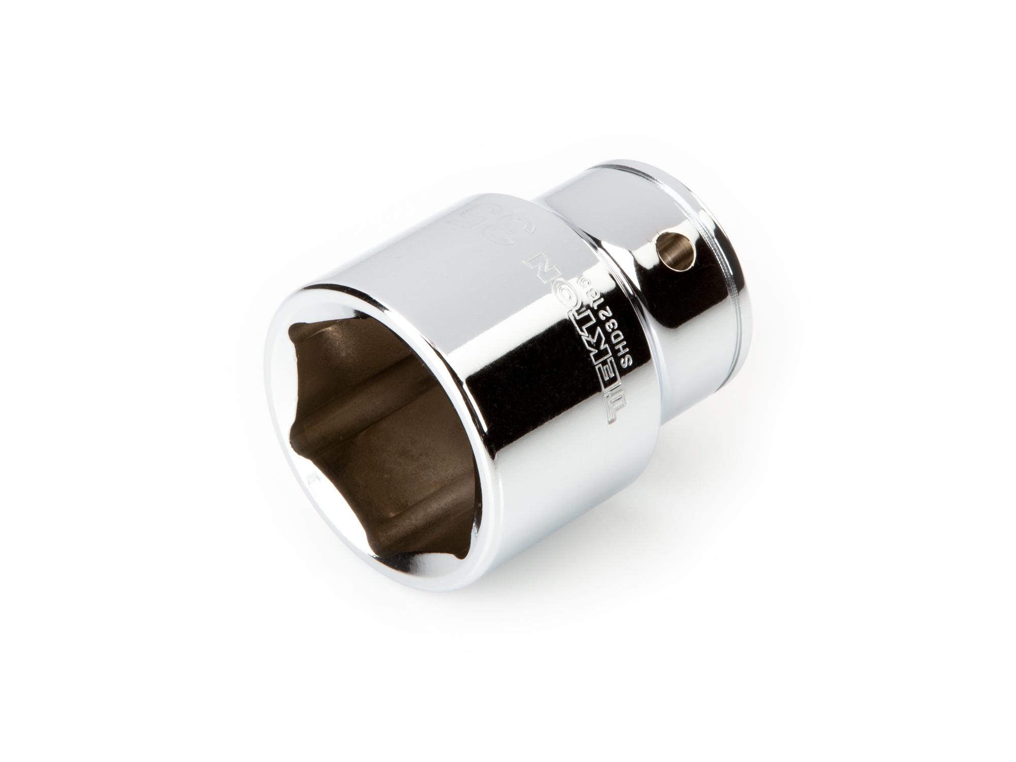 Front-right angle view of Tekton hand drive 6-point socket. Item #SHD32135