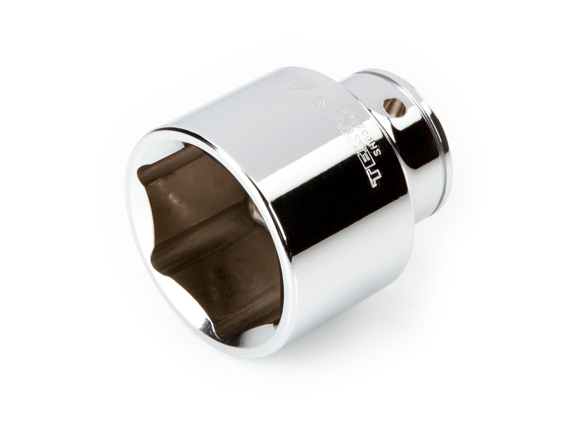 Front-right angle view of Tekton hand drive 6-point socket. Item #SHD32146