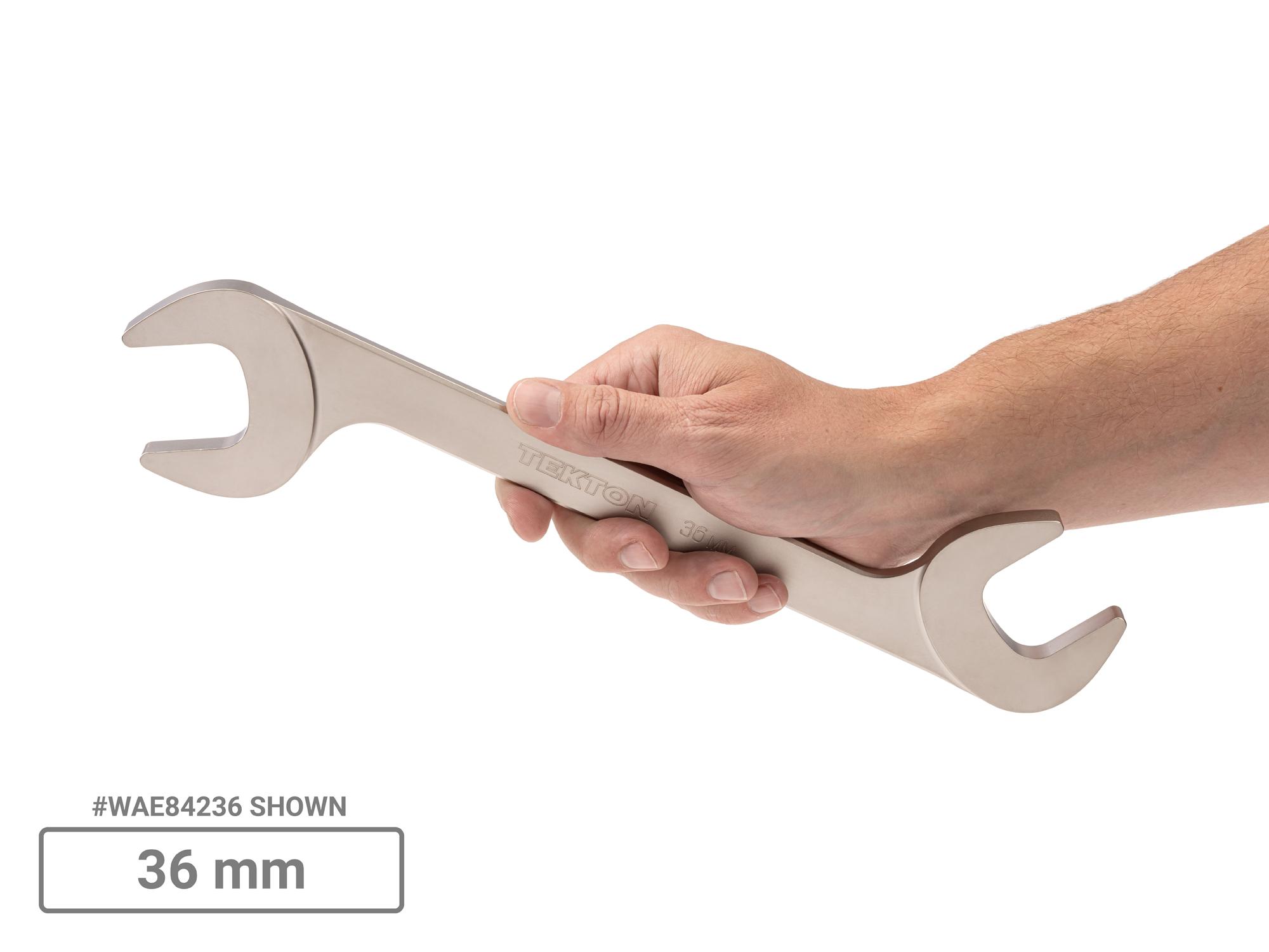 Person holding Tekton angle head wrench set. Item #WAE92004