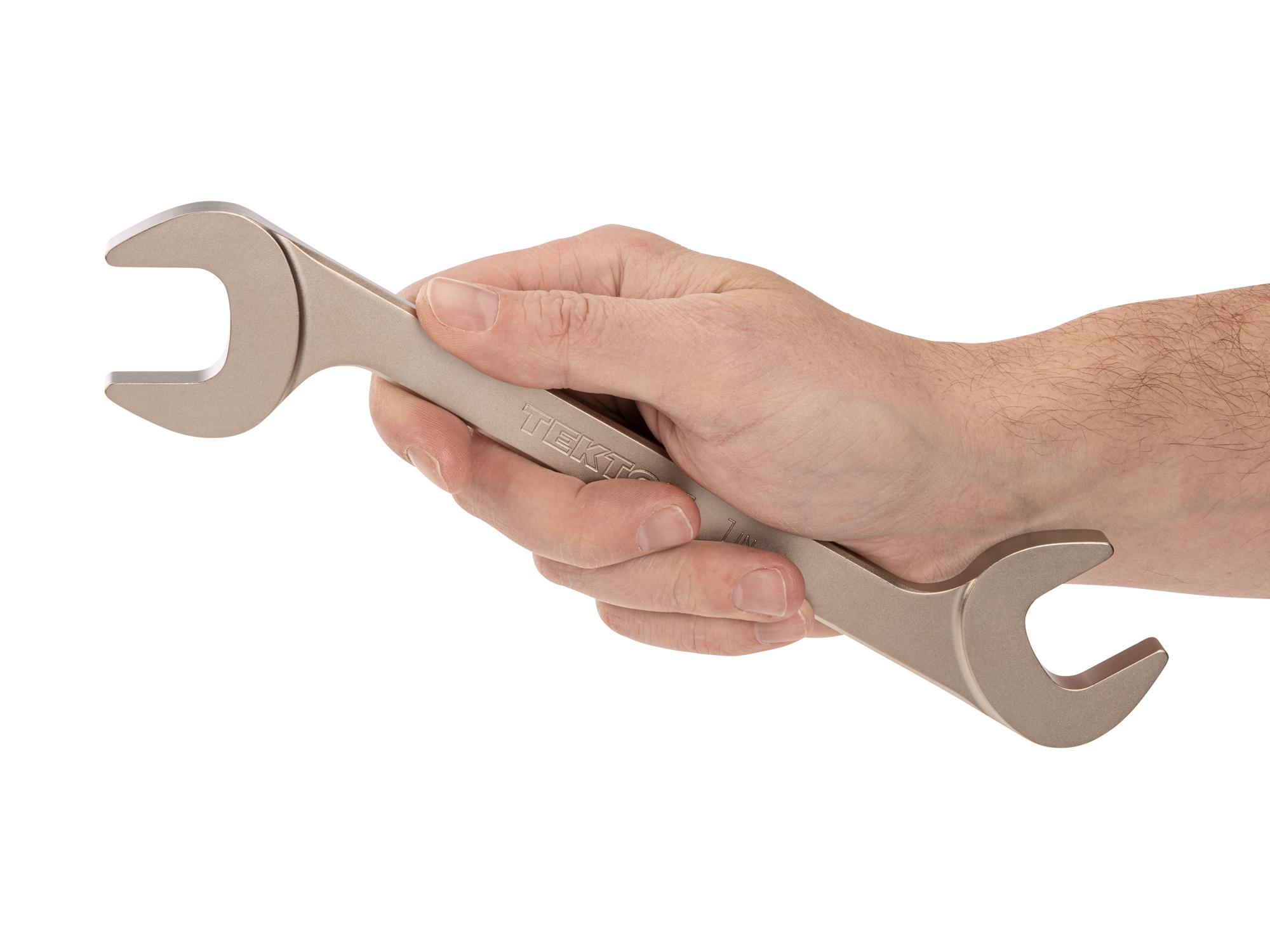 Person holding Tekton angle head wrench. Item #WAE83225