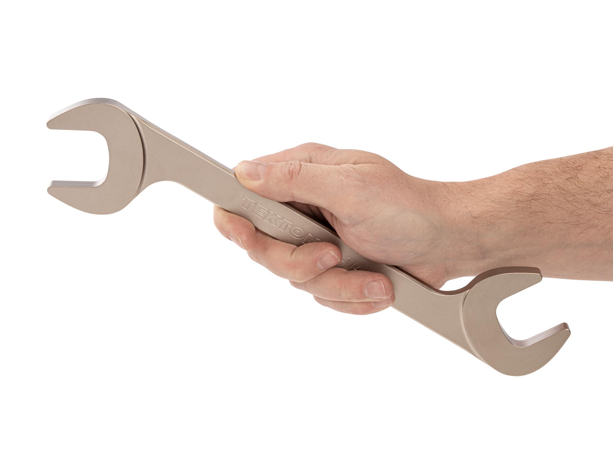 Person holding Tekton angle head wrench. Item #WAE83232