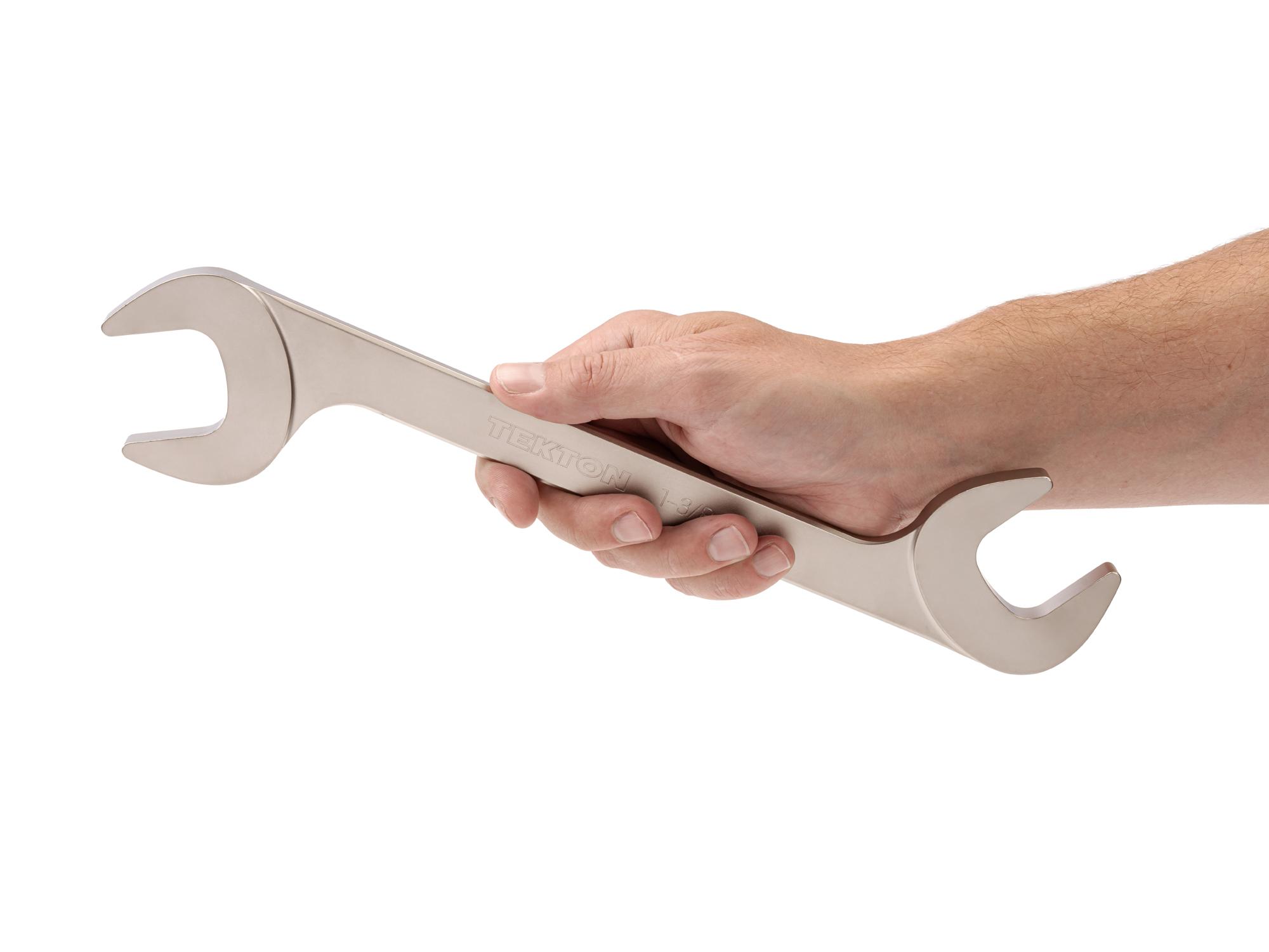 Person holding Tekton angle head wrench. Item #WAE83235