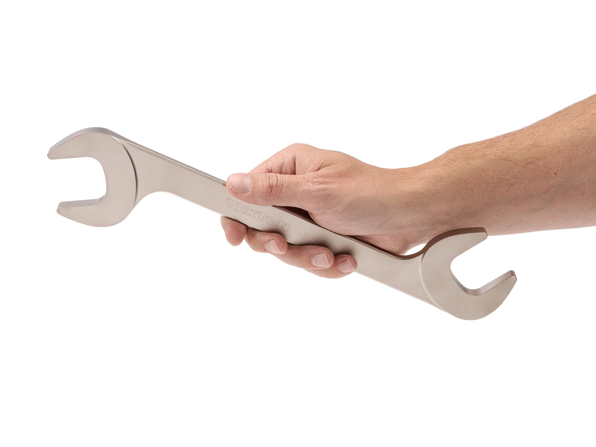 Person holding Tekton angle head wrench. Item #WAE83236