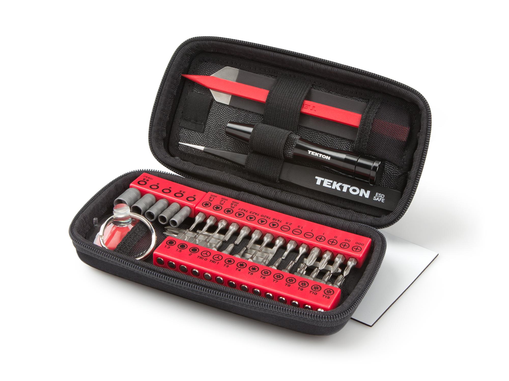 Front-right angle view of  Tekton case bit set. Item #28301