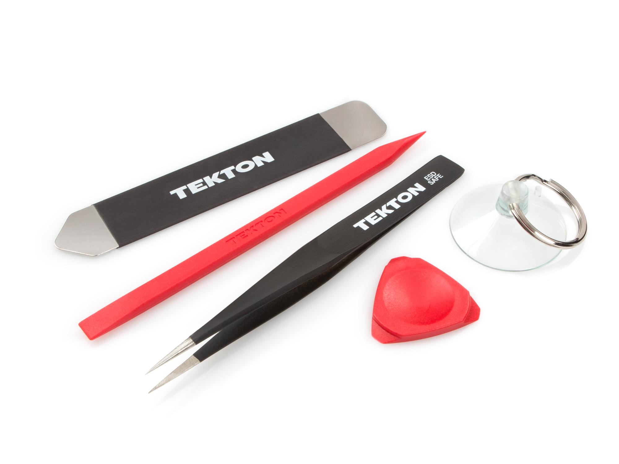 Laid out contents of  Tekton case bit set. Item #28301