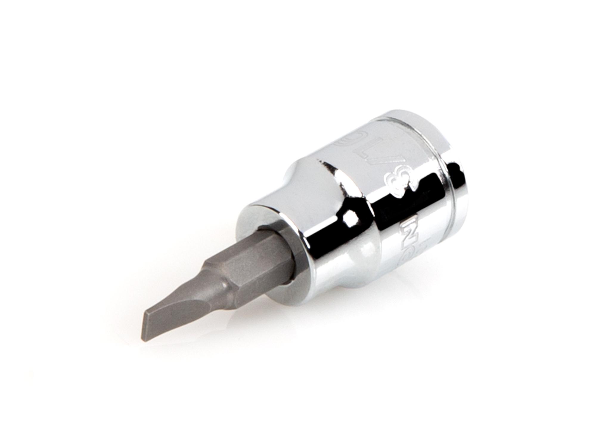 Front-right angle view of Tekton hand drive bit socket. Item #SHB10201