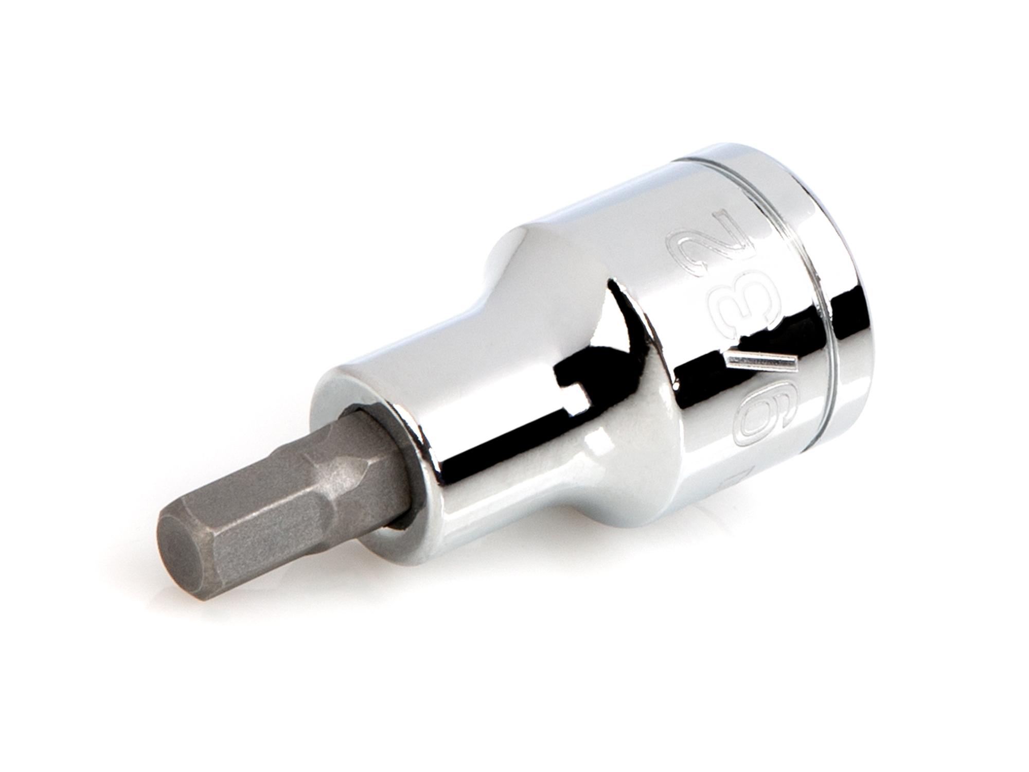 Front-right angle view of Tekton hand drive bit socket. Item #SHB22207
