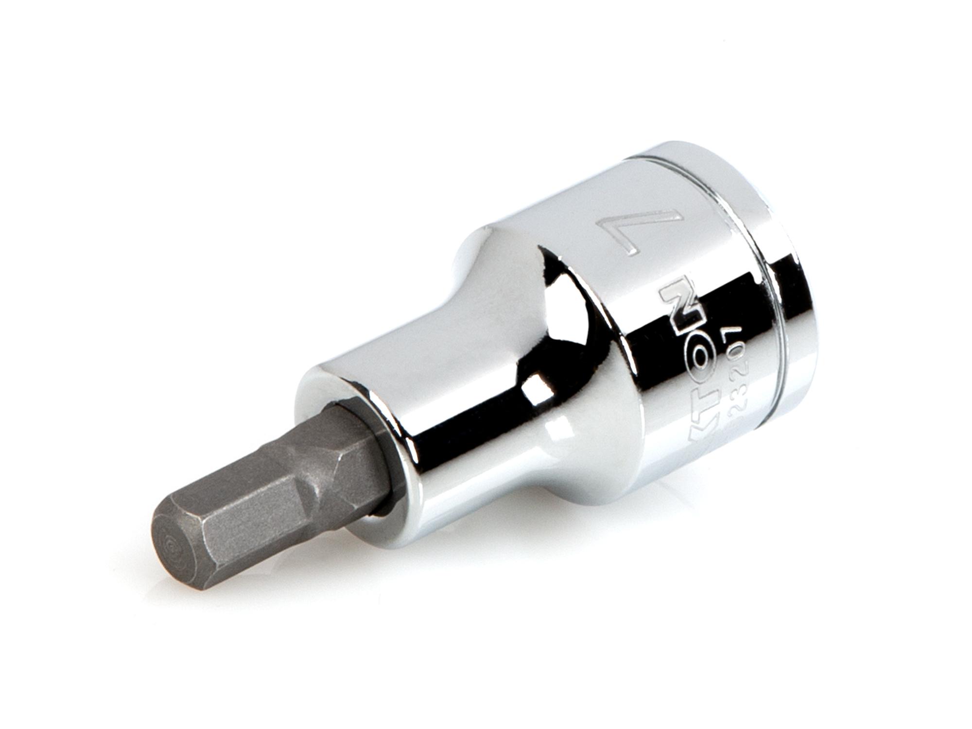 Front-right angle view of Tekton hand drive bit socket. Item #SHB23207