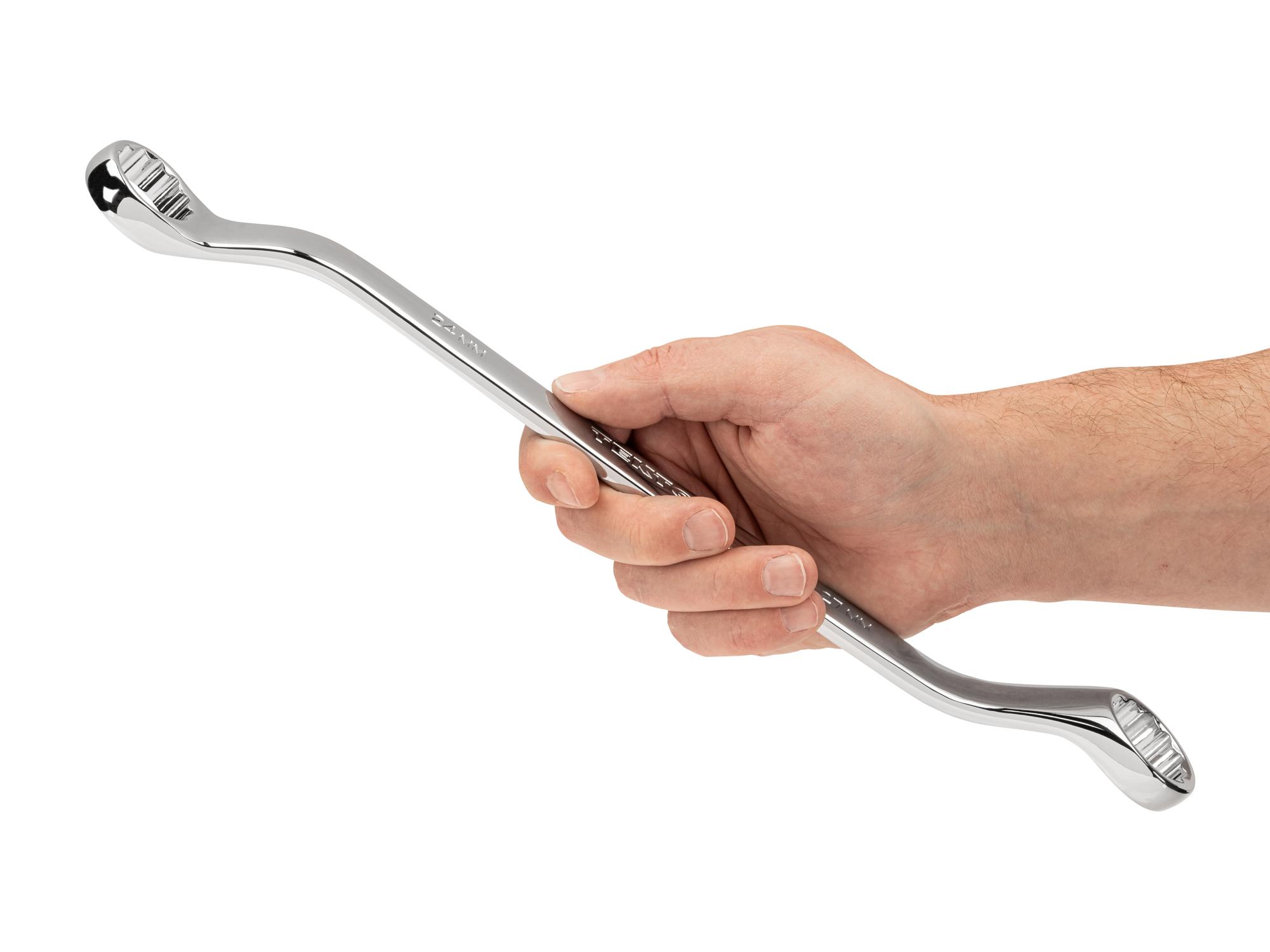 Person holding Tekton box end wrench. Item #WBE24324