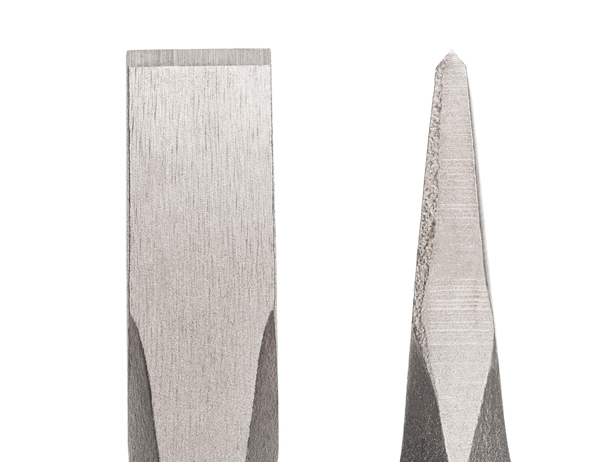 Closeup view of Tekton cold chisel. Item #66008