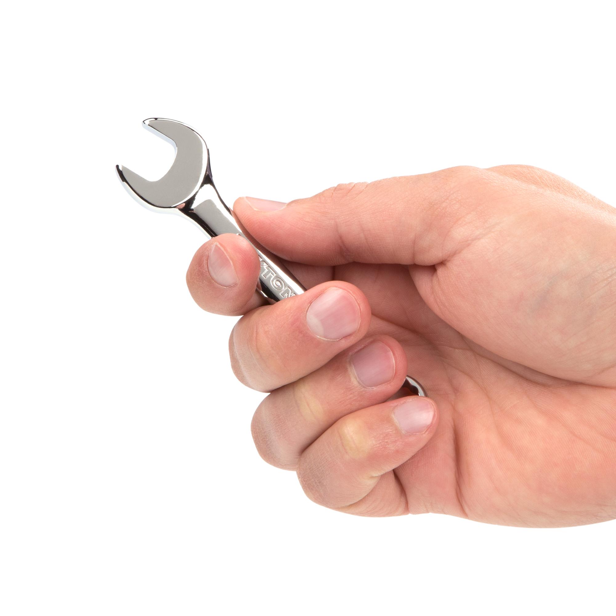 Person holding Tekton combination wrench. Item #18046