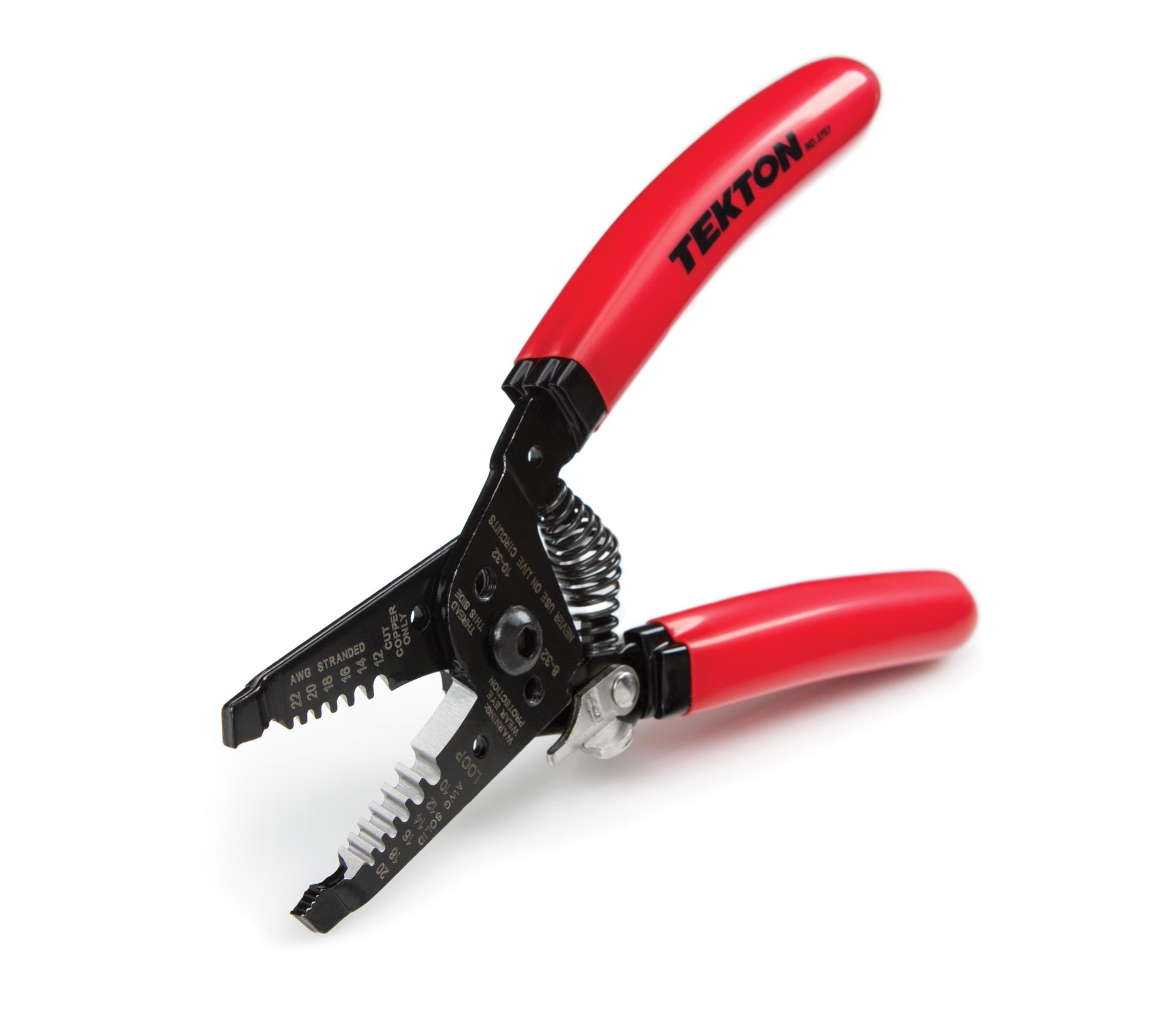Front-right angle view of Tekton cutting pliers. Item #3797
