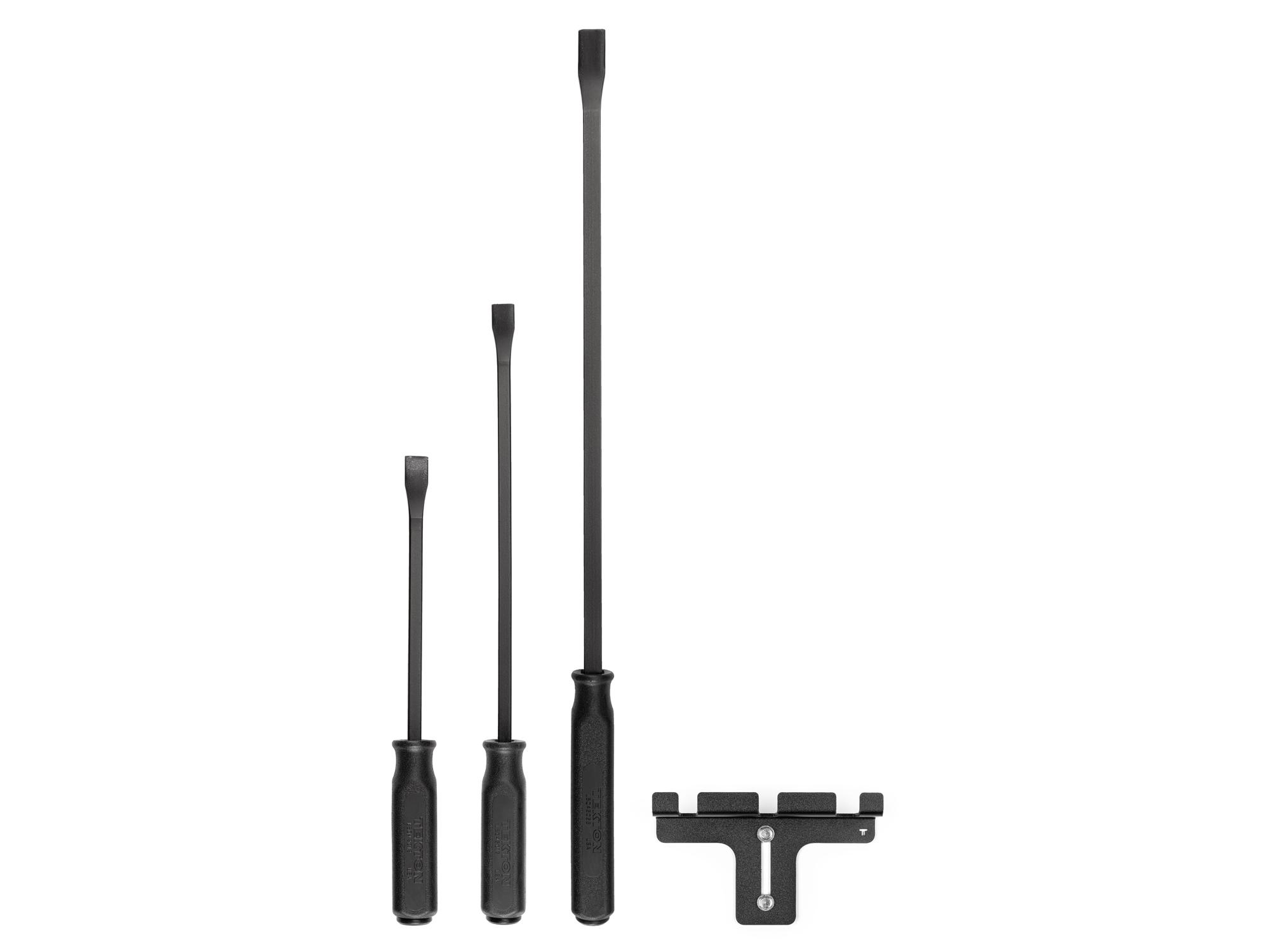 Laid out contents of Tekton 12, 17, 25 inch full-size pry bar set. Item #LSQ96503