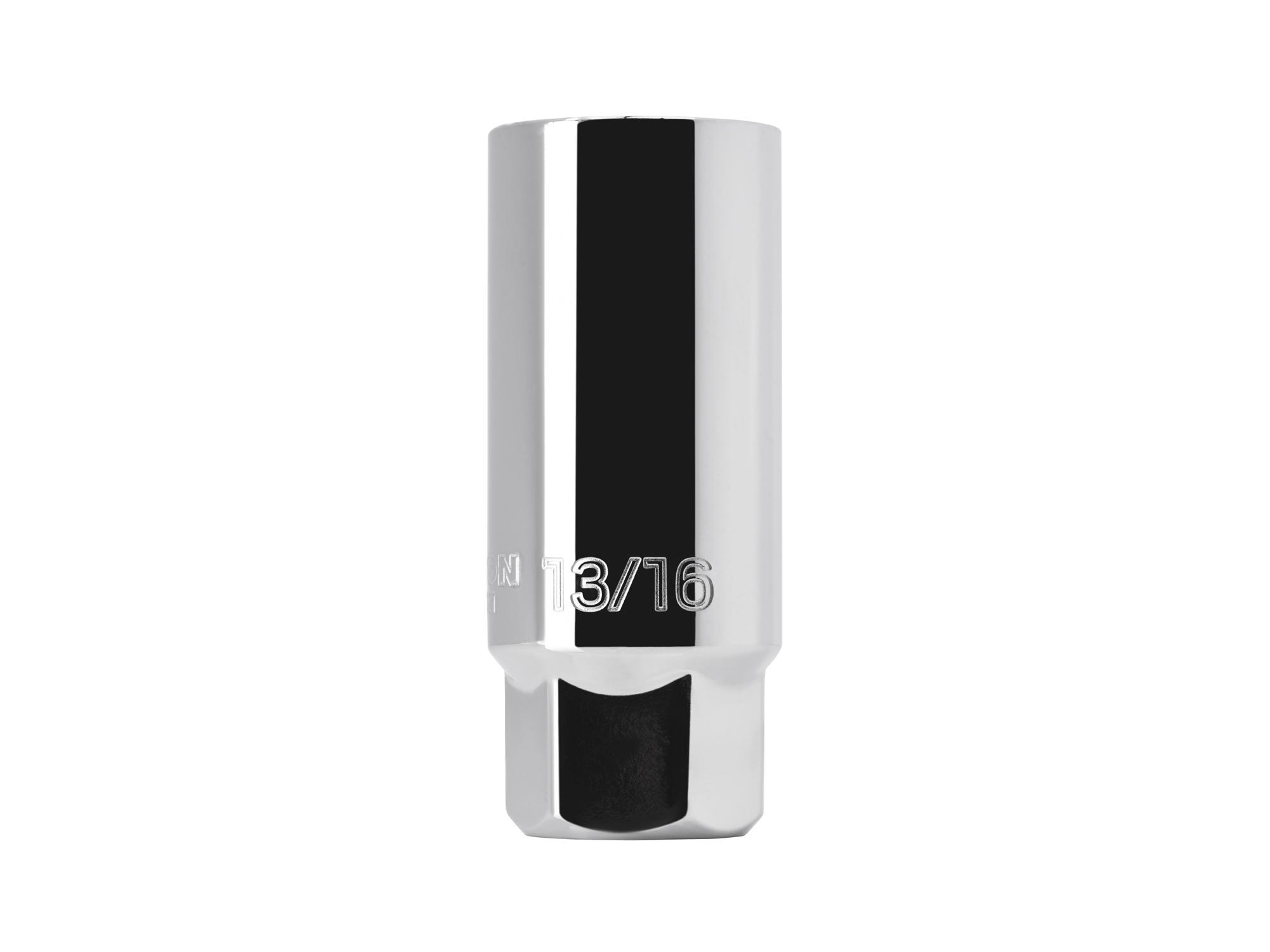 Front view of Tekton hand drive spark plug socket. Item #SHD15021