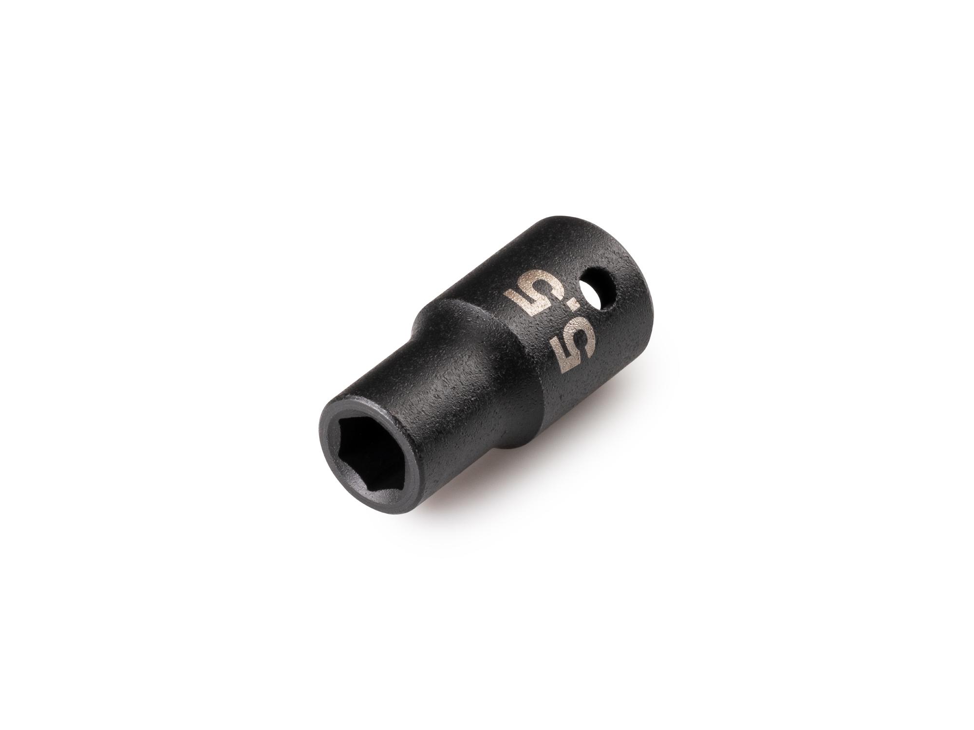 Front-right angle view of Tekton impact drive 6-point socket. Item #SID02105