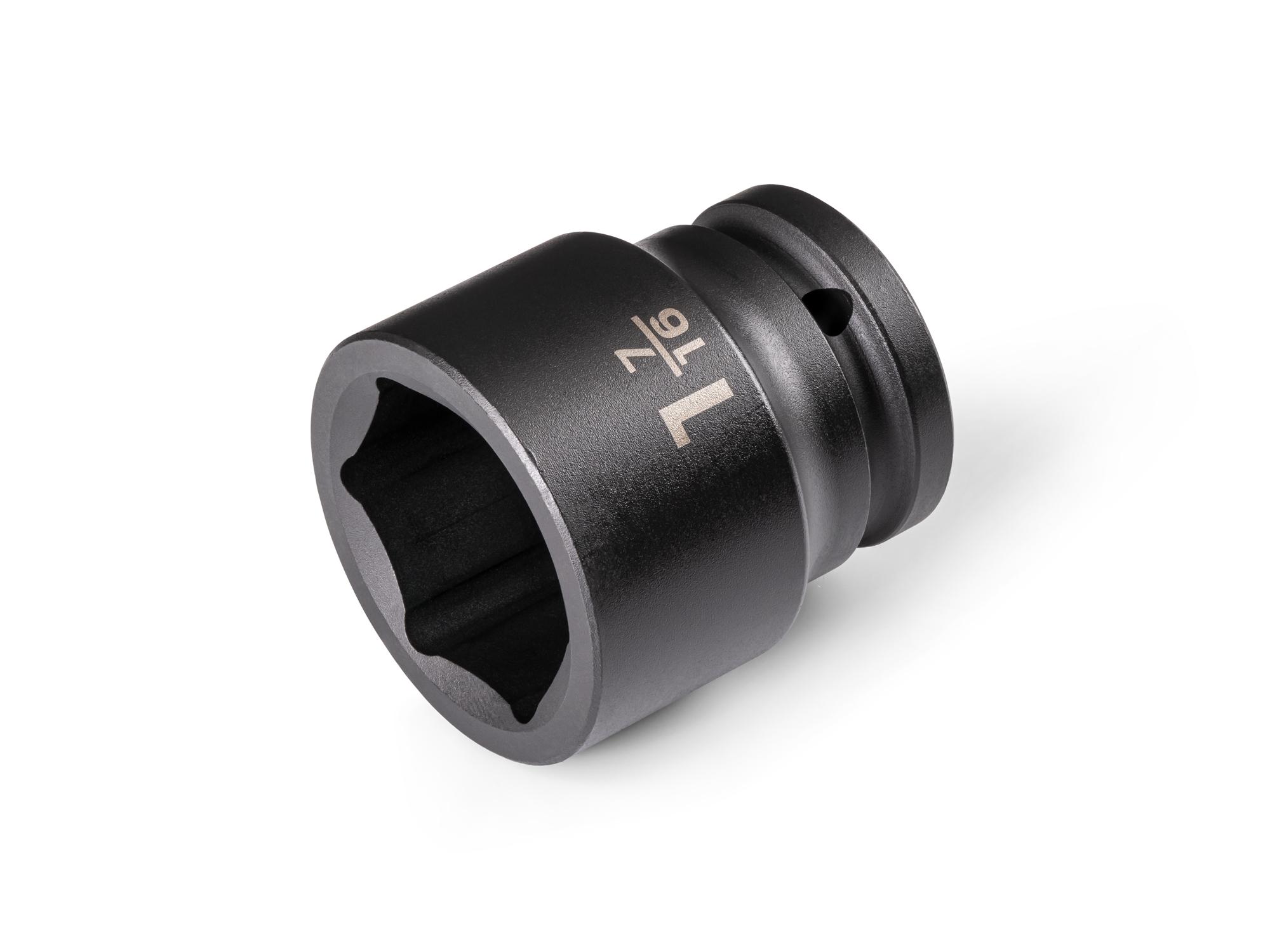 Front-right angle view of Tekton impact drive 6-point socket. Item #SID32036