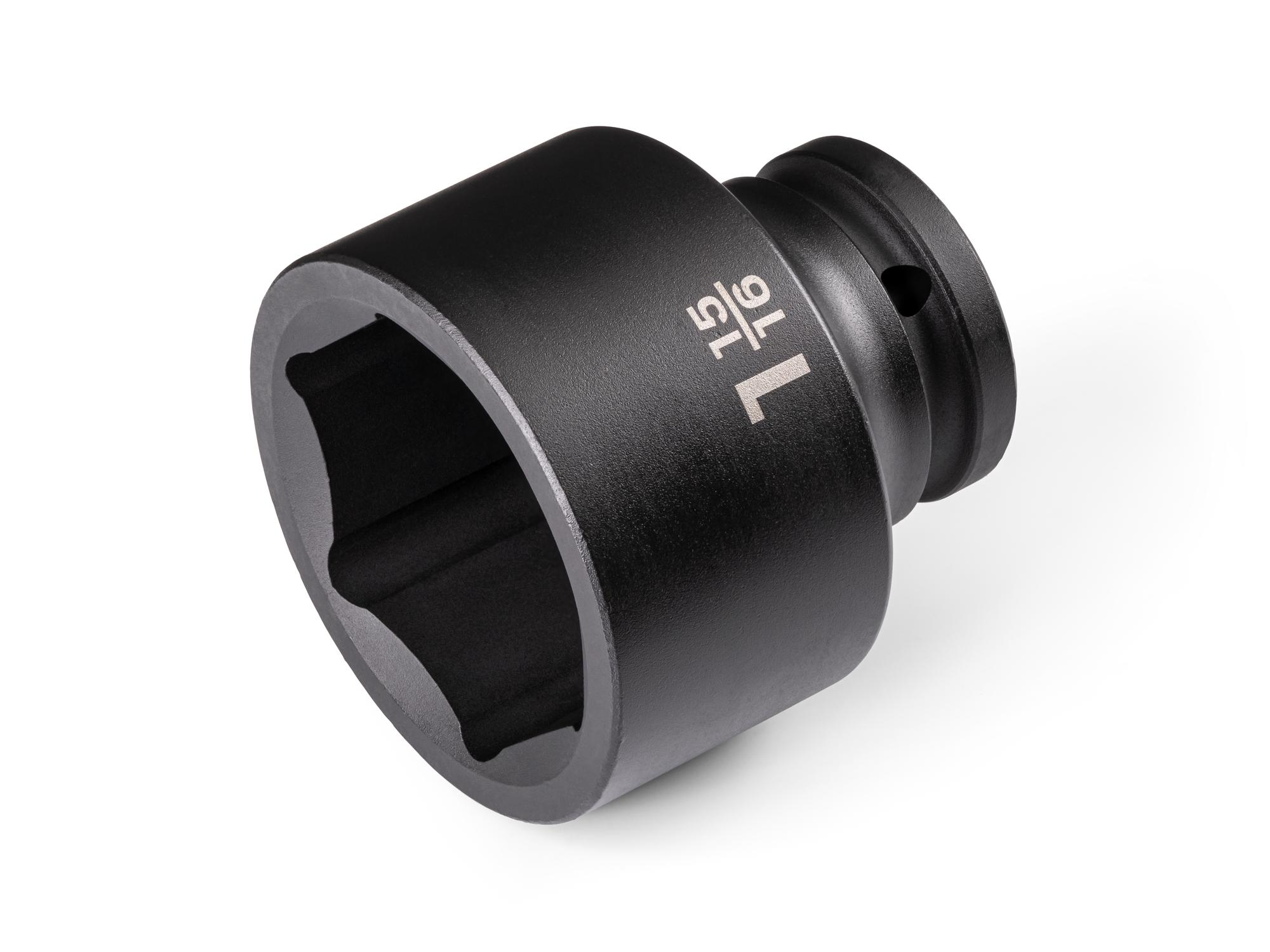 Front-right angle view of Tekton impact drive 6-point socket. Item #SID32049