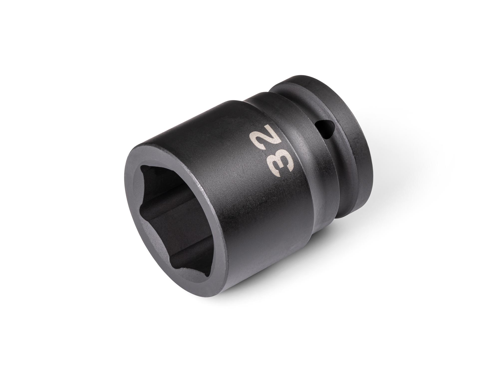 Front-right angle view of Tekton impact drive 6-point socket. Item #SID32132