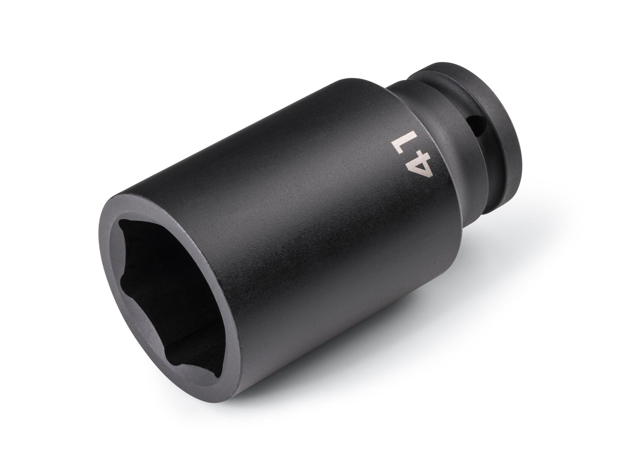 Front-right angle view of Tekton impact drive 6-point socket. Item #SID33141