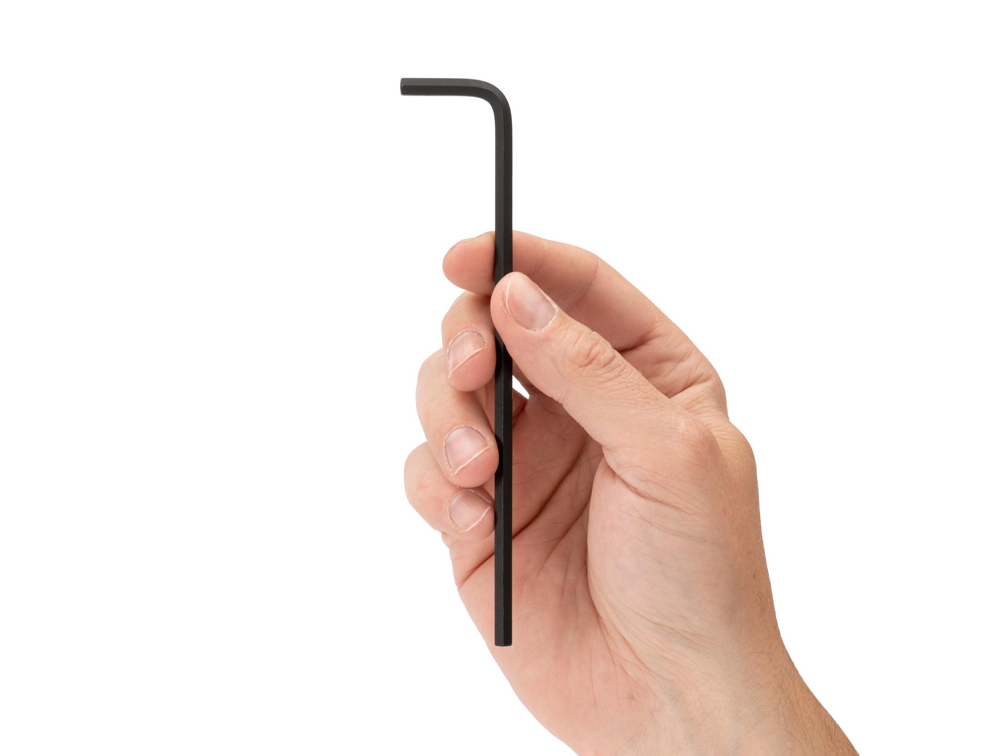 Person holding Tekton l-key. Item #KLX12188