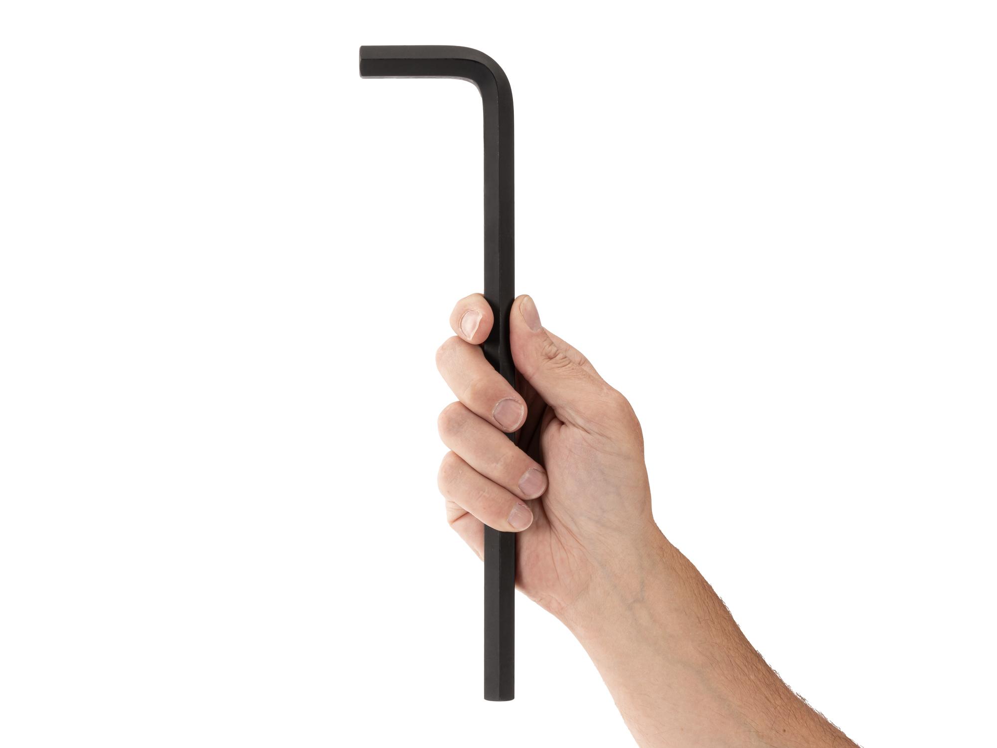 Person holding Tekton l-key. Item #KLX22140