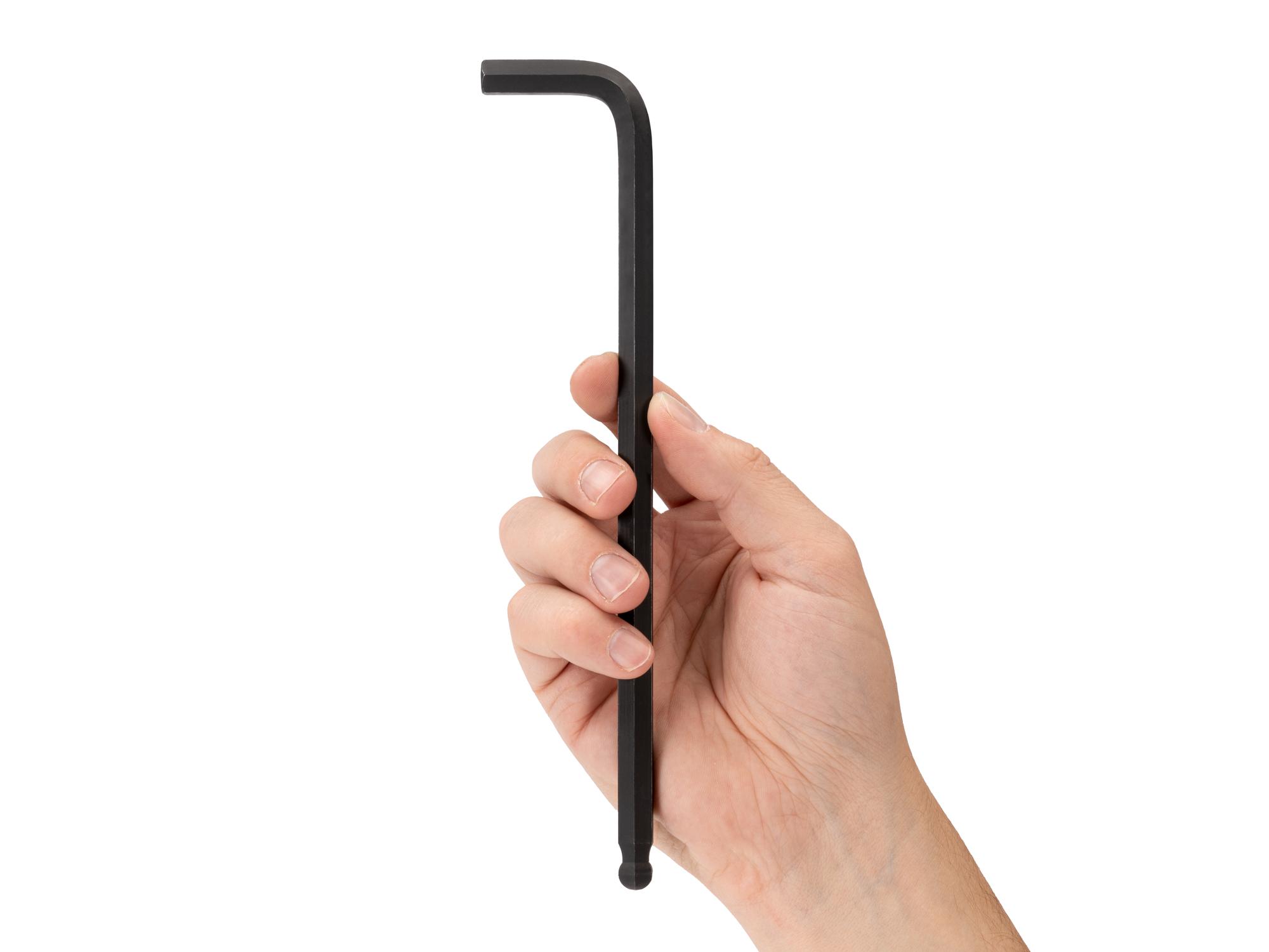 Person holding Tekton l-key. Item #KLX72375