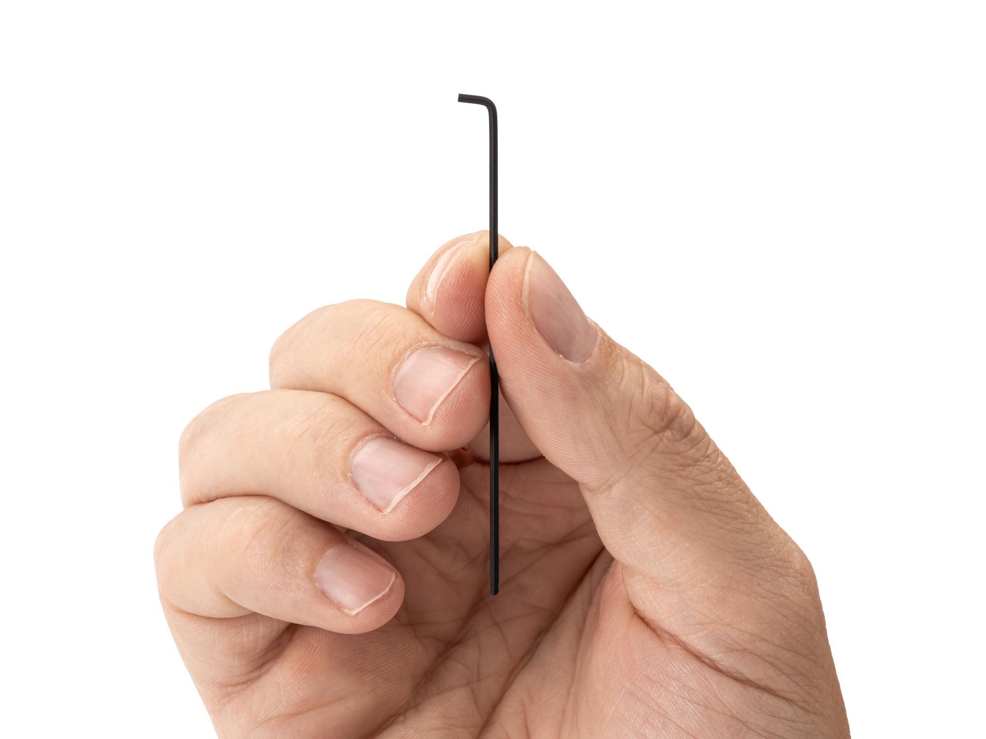 Person holding Tekton l-key. Item #KLX77050