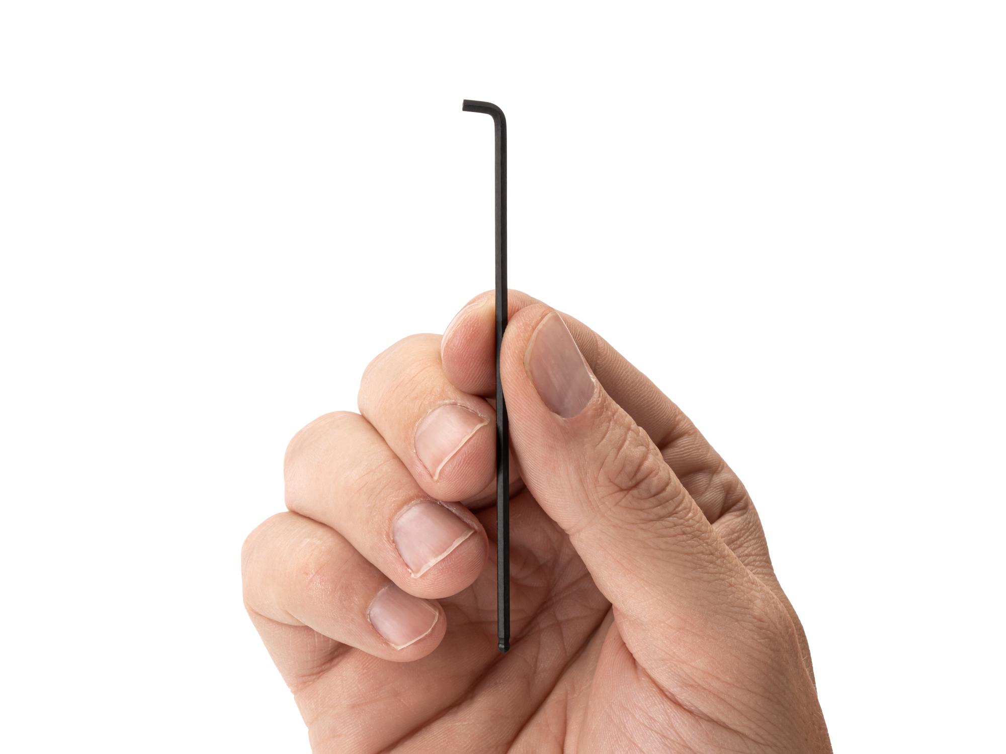 Person holding Tekton l-key. Item #KLX77078