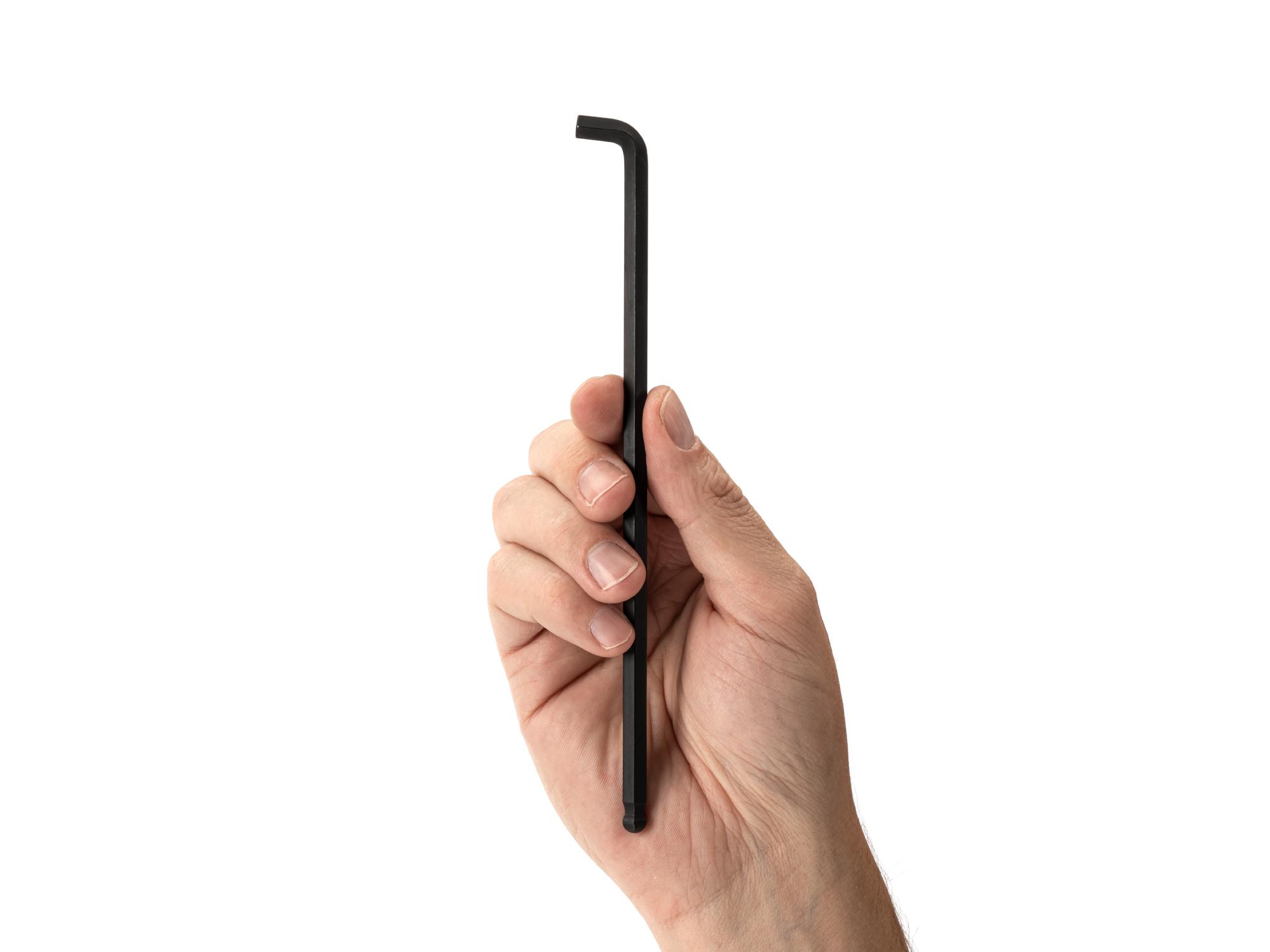 Person holding Tekton l-key. Item #KLX77250