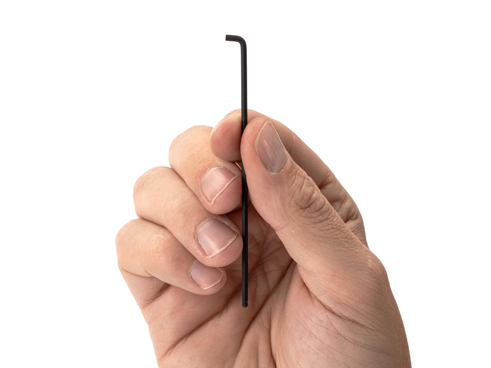 Person holding Tekton l-key. Item #KLX87020