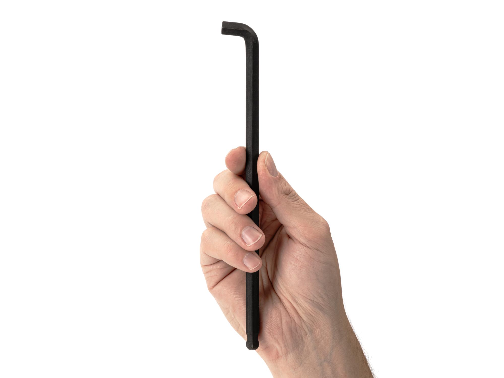 Person holding Tekton l-key. Item #KLX87090