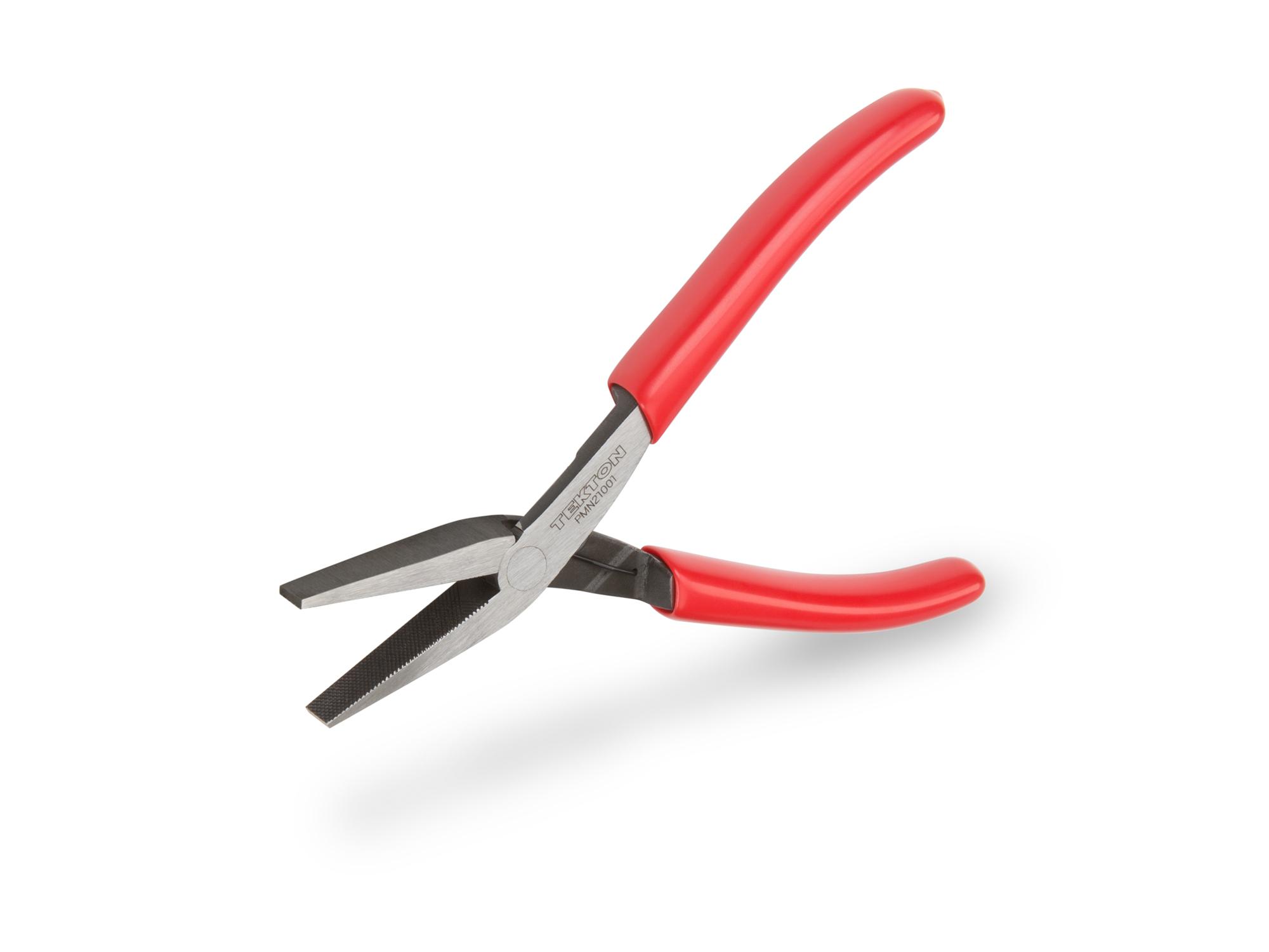 Front-right angle view of Tekton 5 inch mini pliers. Item #PMN21001