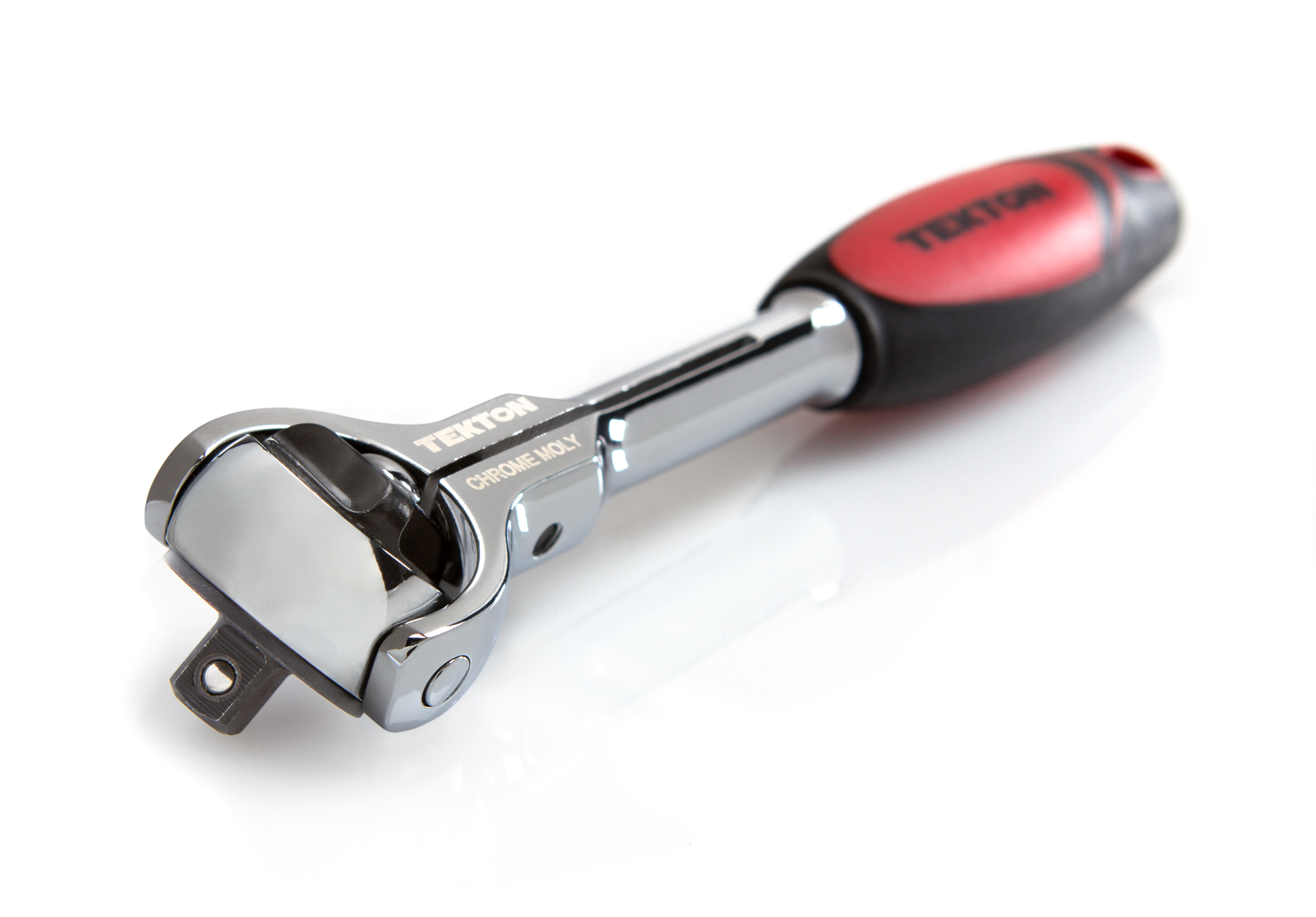 Front-right angle view of Tekton  ratchet set. Item #1490