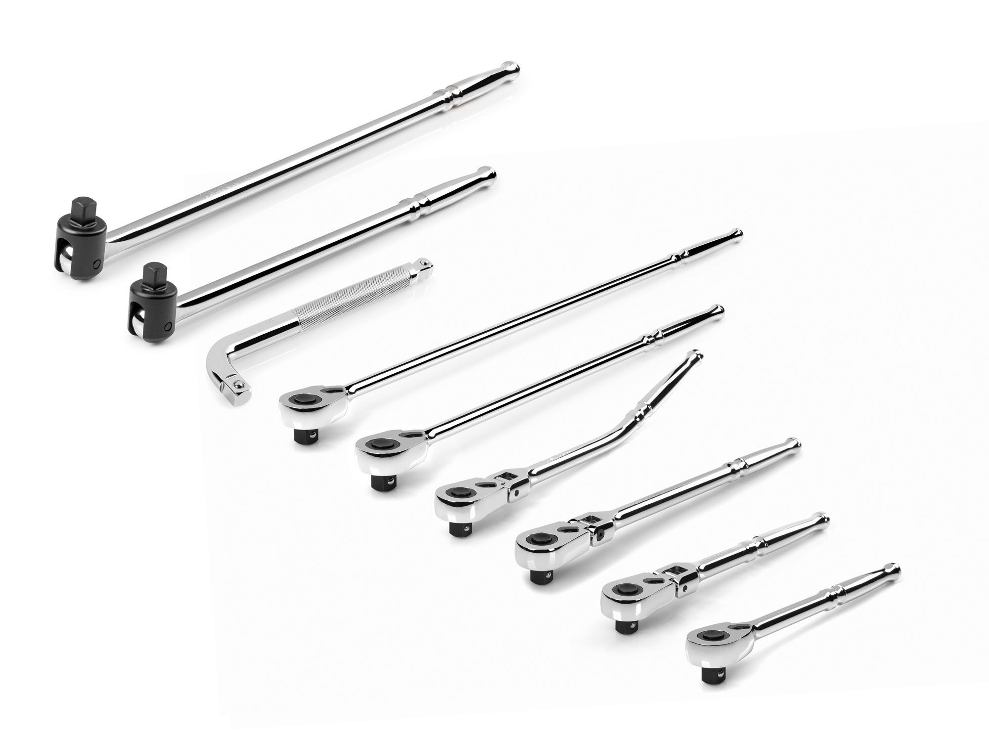 Front-right angle view of Tekton ratchet set. Item #SDR99201