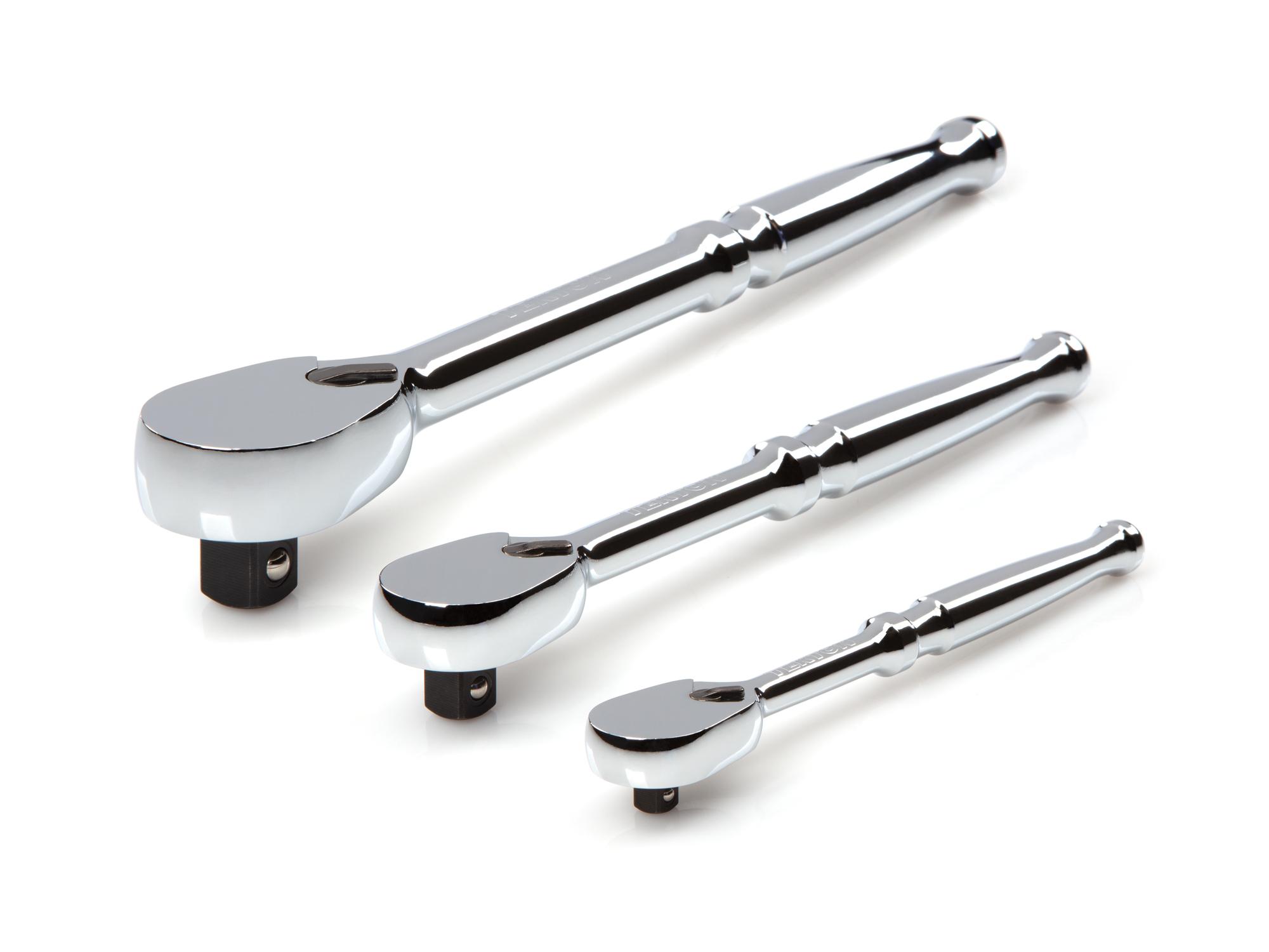 Front-right angle view of Tekton ratchet set. Item #SRH91001
