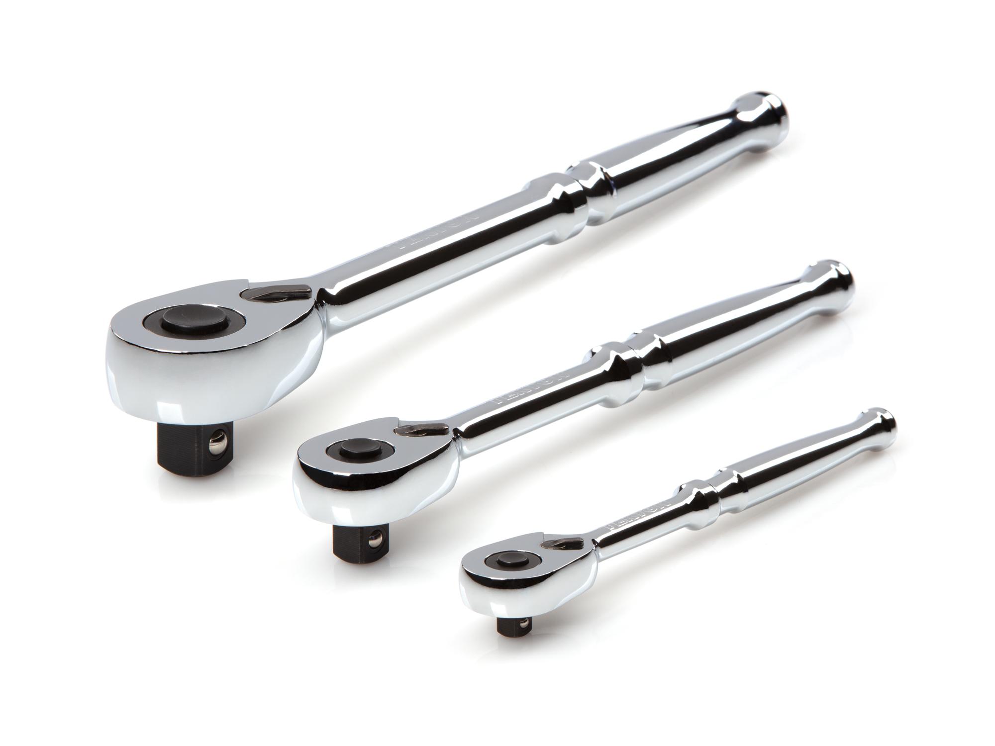 Front-right angle view of Tekton ratchet set. Item #SRH91100