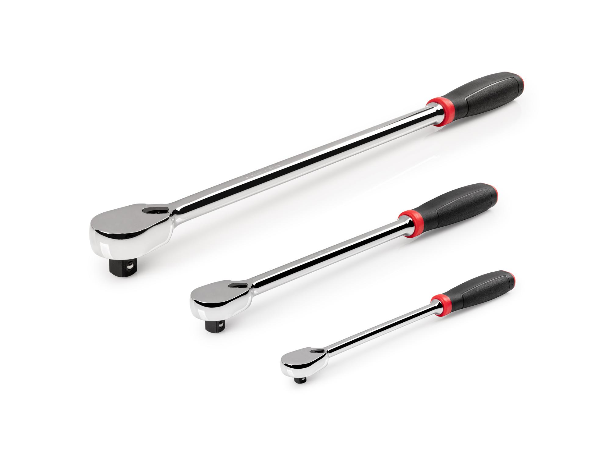 Front-right angle view of Tekton ratchet set. Item #SRH99004