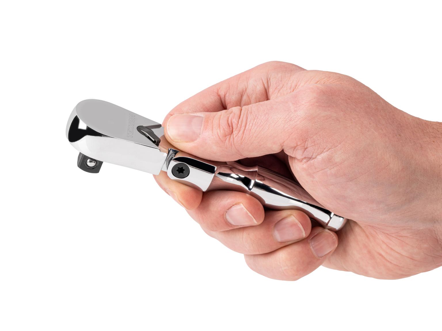 Person holding Tekton 4.5 inch ratchet. Item #SRH26104