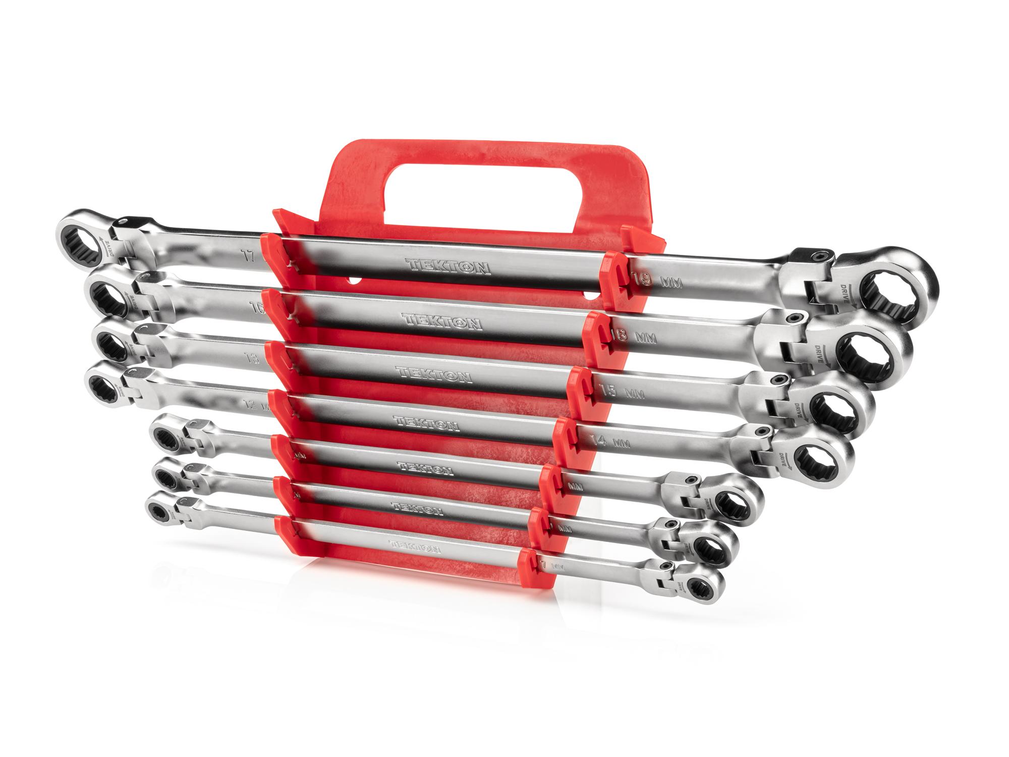 Front-right angle view of Tekton holder ratcheting box end wrench set. Item #WRB96201