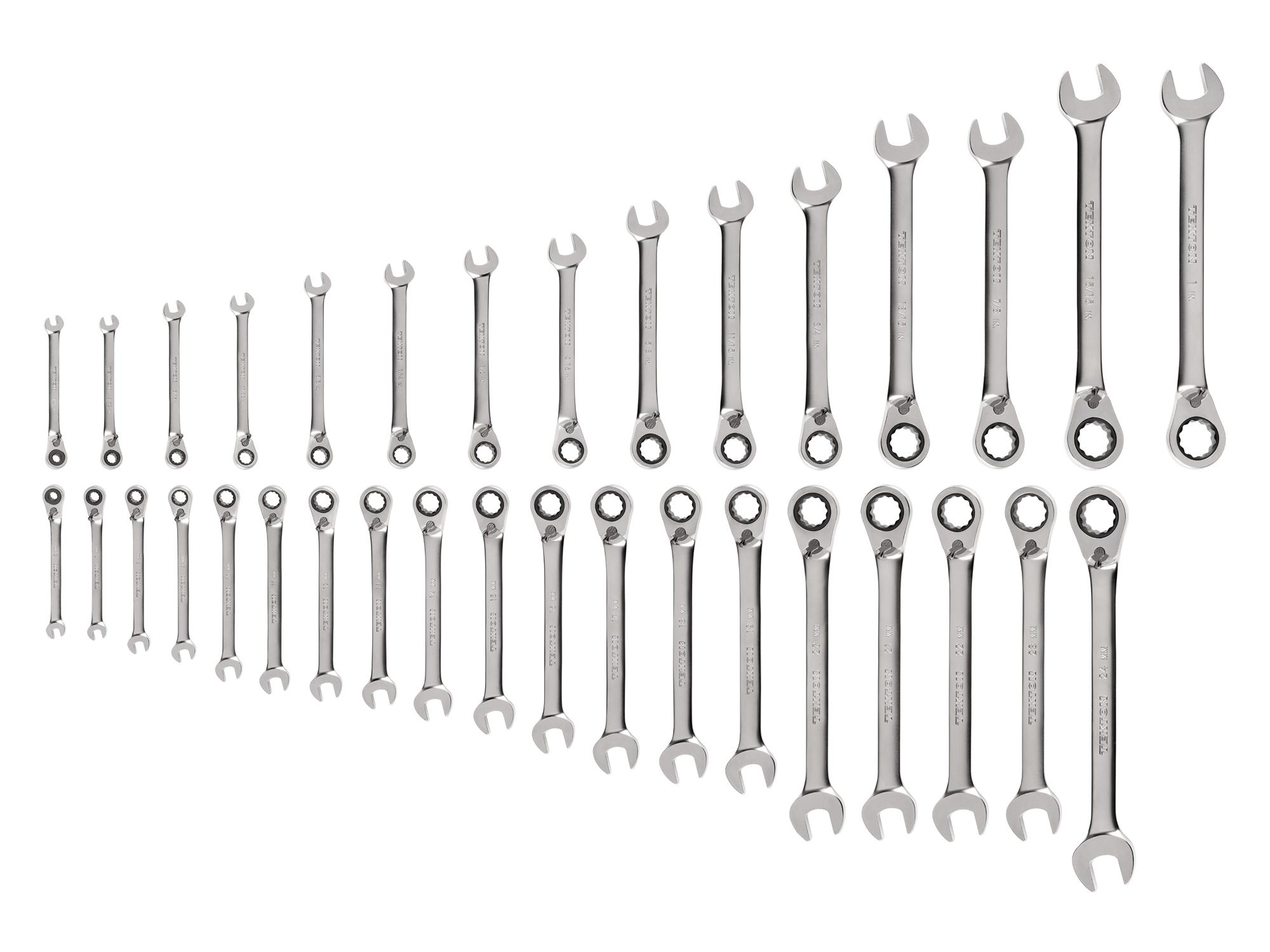 Front view of Tekton ratcheting combination wrench set. Item #WRC94005