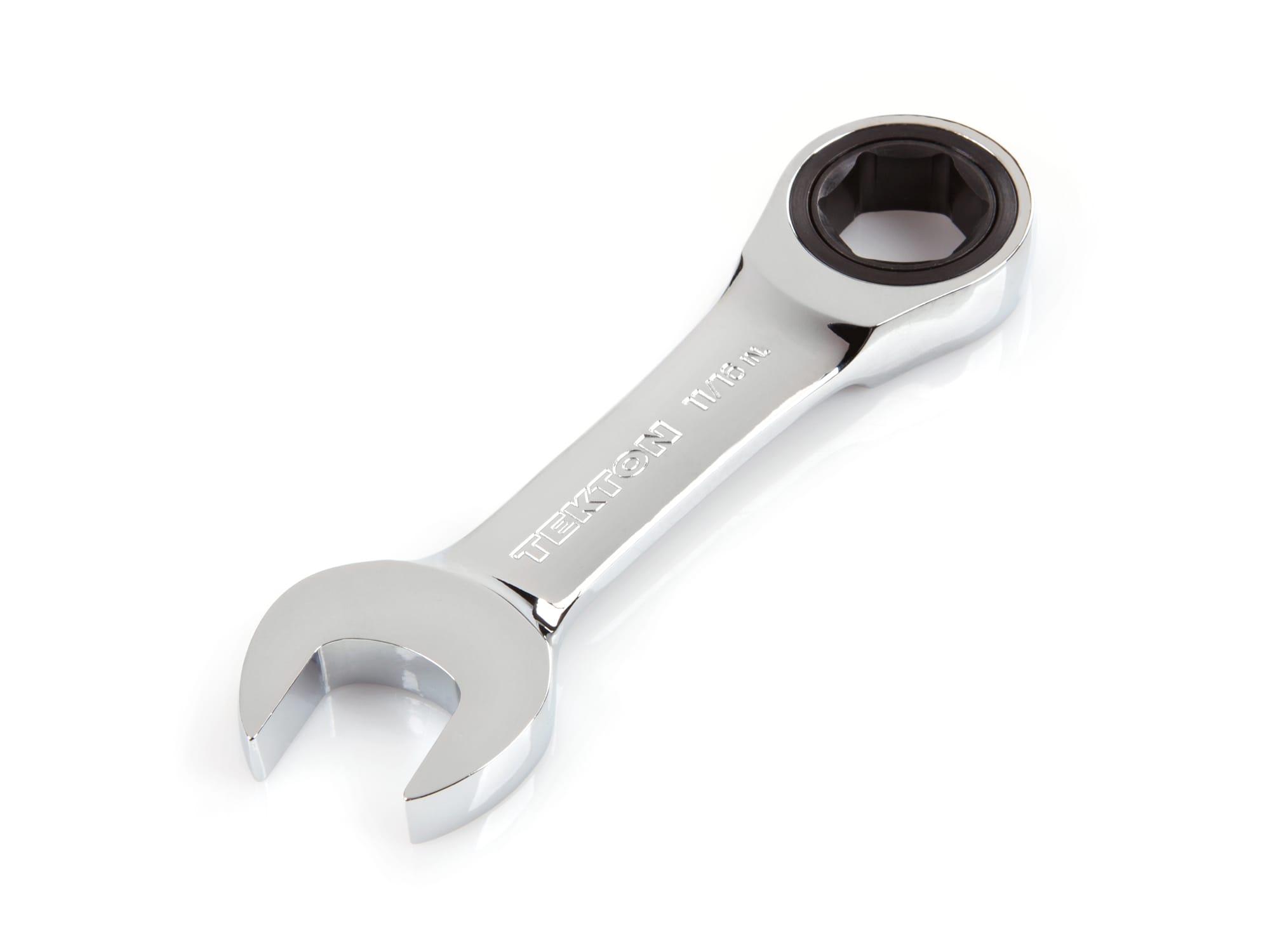 Front-right angle view of Tekton ratcheting combination wrench. Item #WRN50013