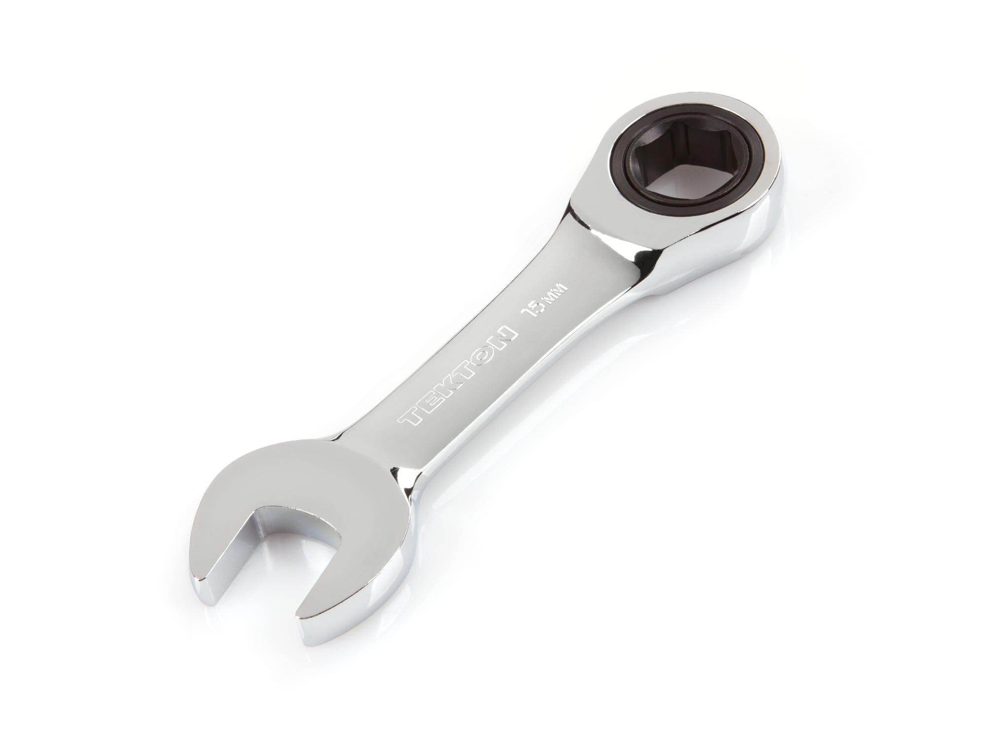 Front-right angle view of Tekton 15 millimeter ratcheting combination wrench set. Item #WRN50115