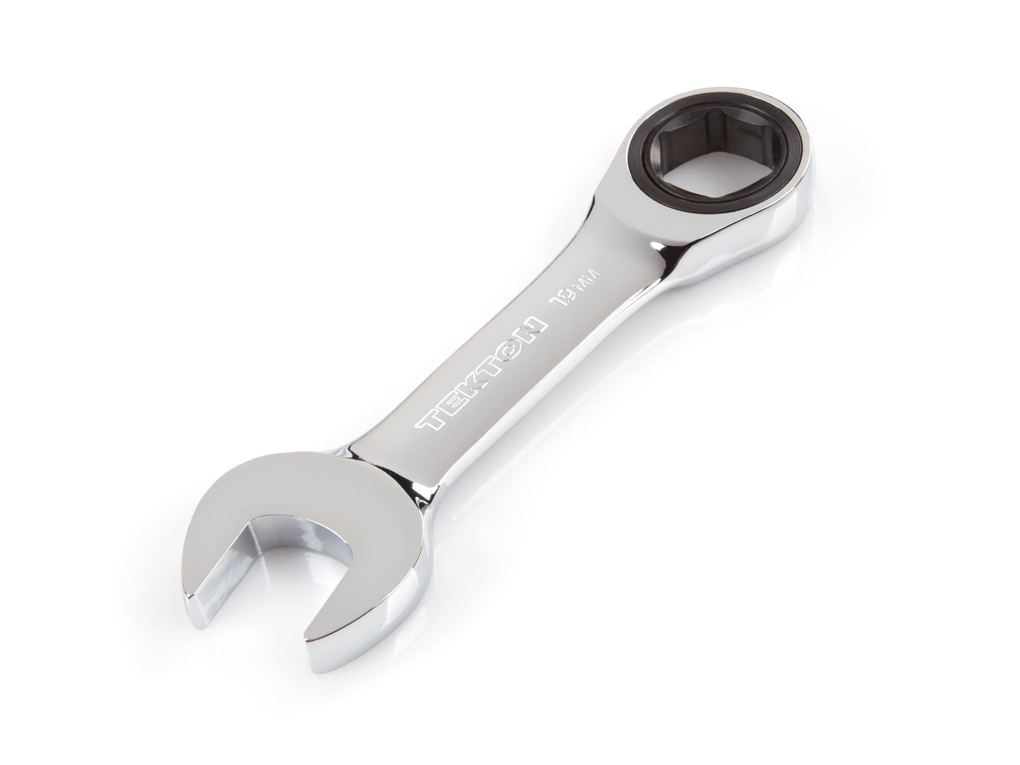 Front-right angle view of Tekton ratcheting combination wrench. Item #WRN50119