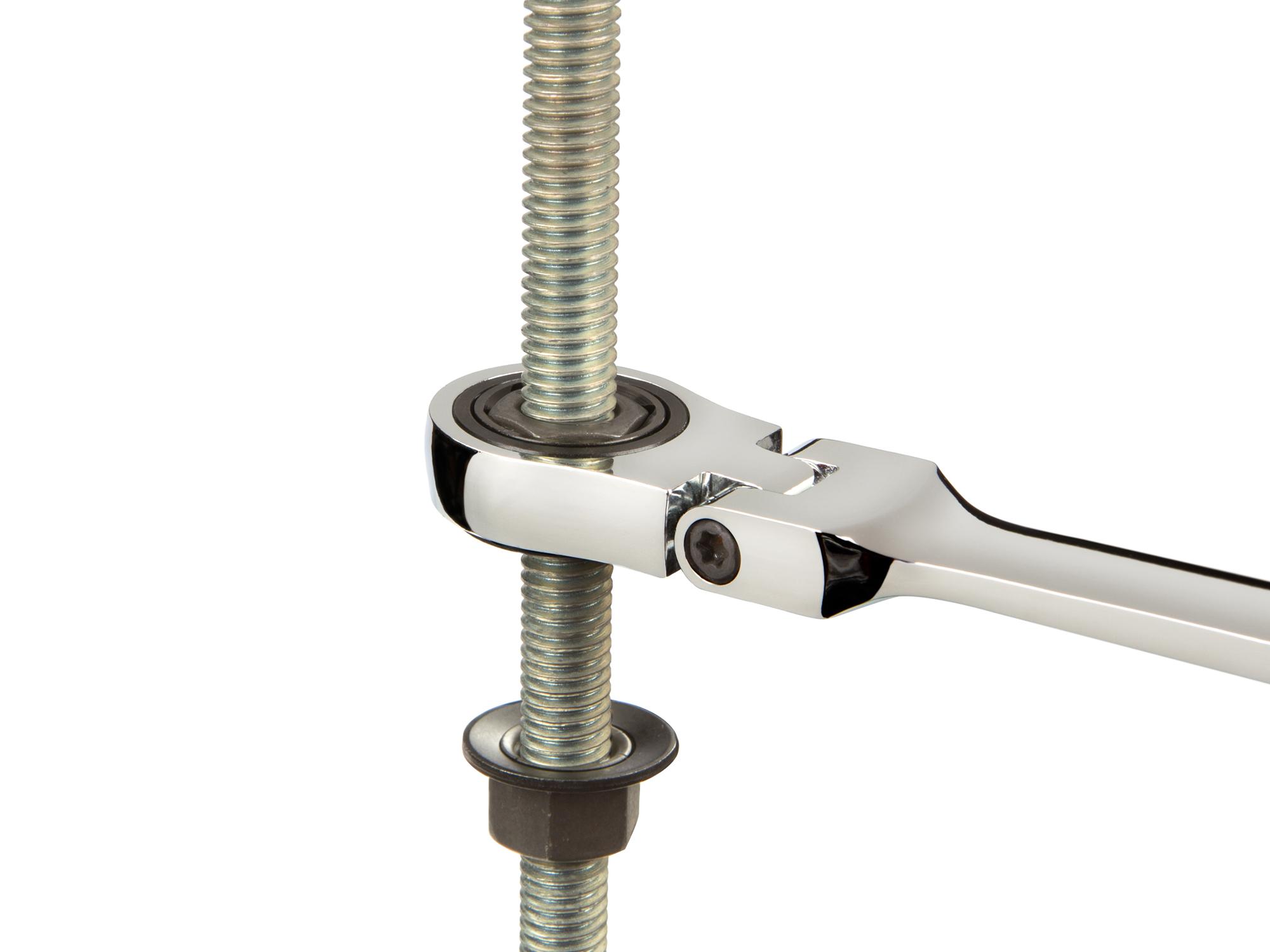 Tekton 7 millimeter ratcheting combination wrench. Item #WRN57107