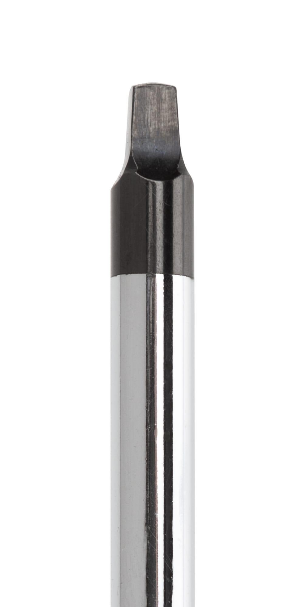 Closeup view of Tekton screwdriver. Item #DSQ31003