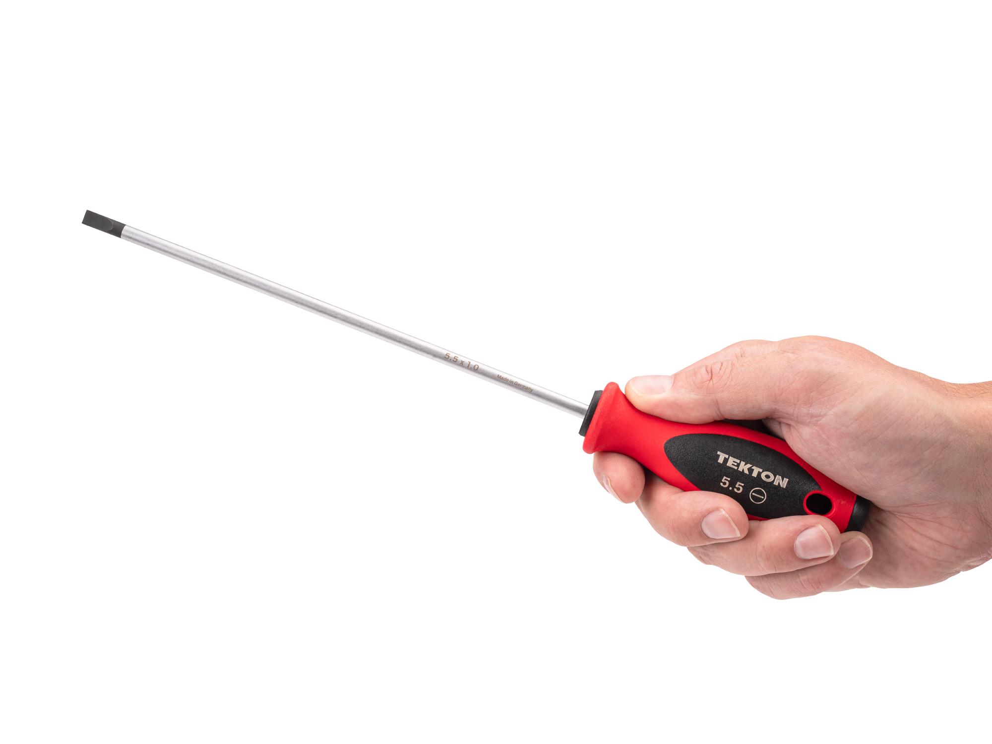 Person holding Tekton 8 inch screwdriver. Item #DWS01411