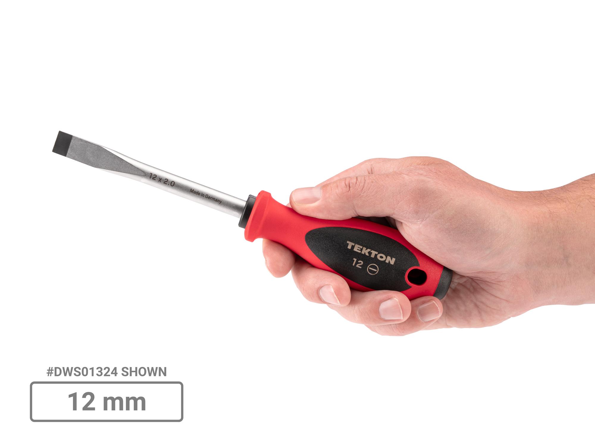 Person holding Tekton 4 inch screwdriver set. Item #DWS90002