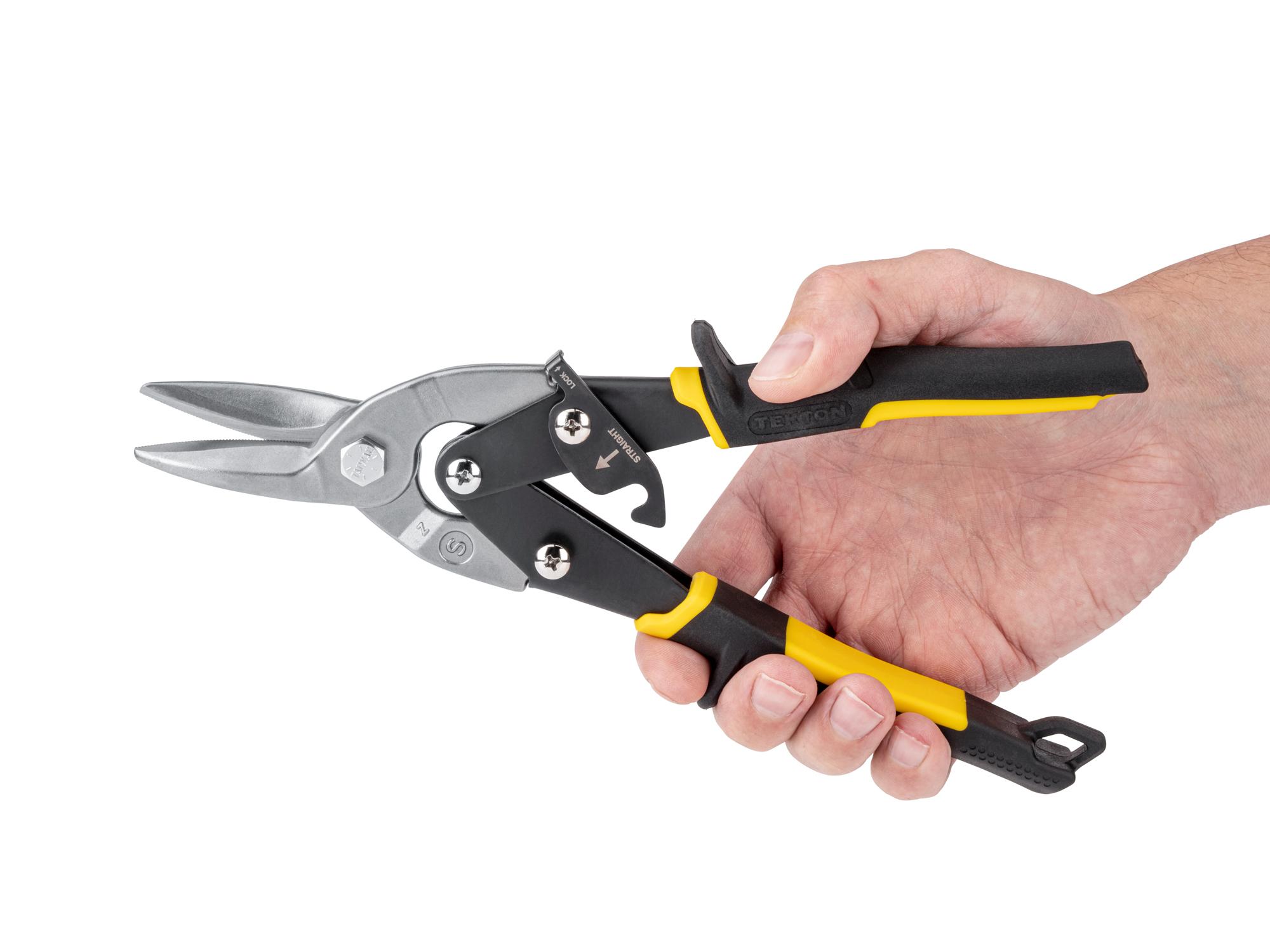 Person holding Tekton shear. Item #PSR33010